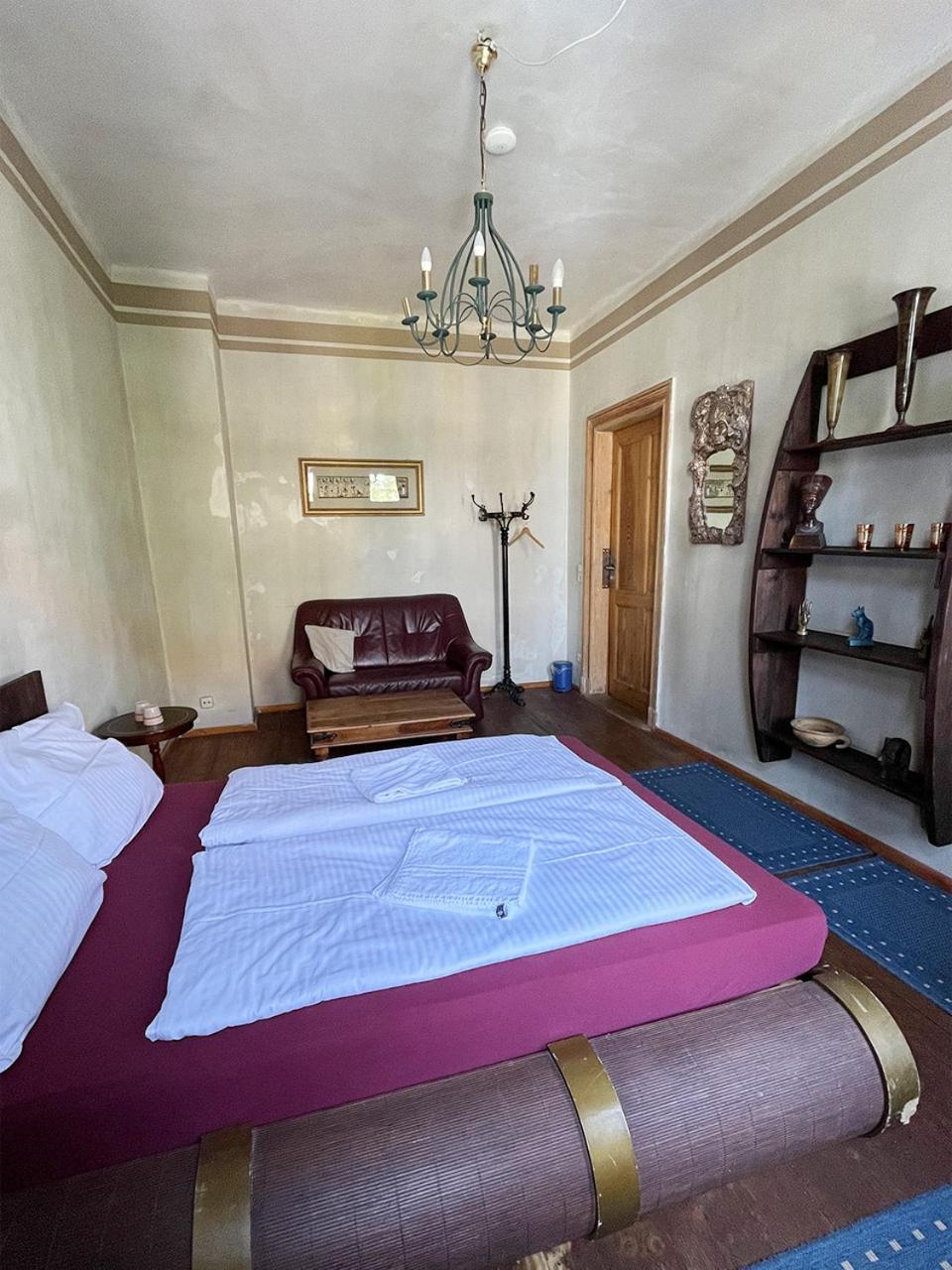 Homeplanet Hostel