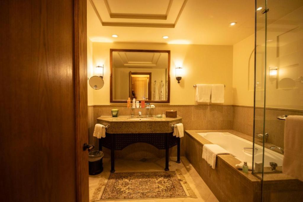 fourseasons resort - chalet- Private Residence at fourseasons sharm elsheikh