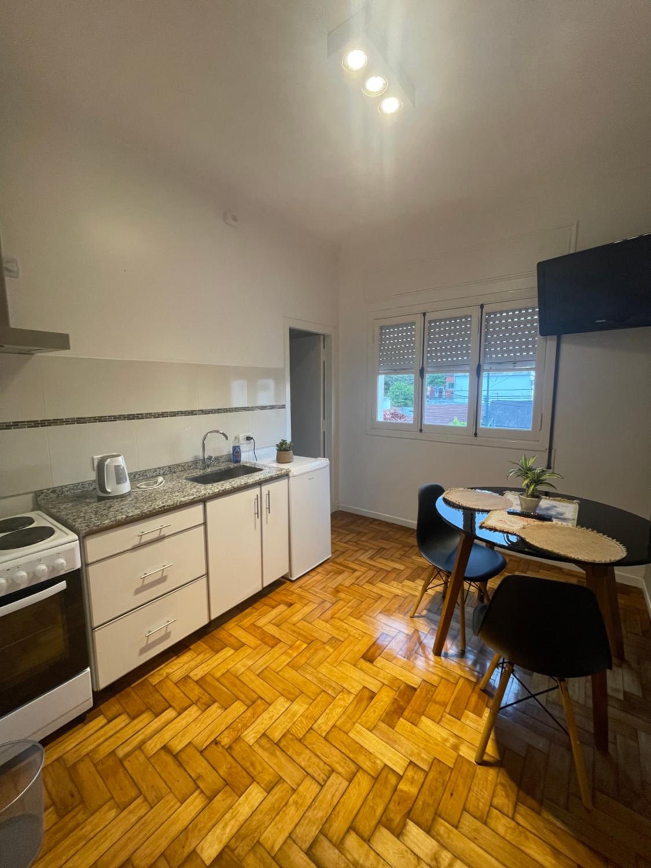 Ana Rent Departamento Moderno, Equipado full ,en San Isidro punto medio Tigre River y Tecnopolis