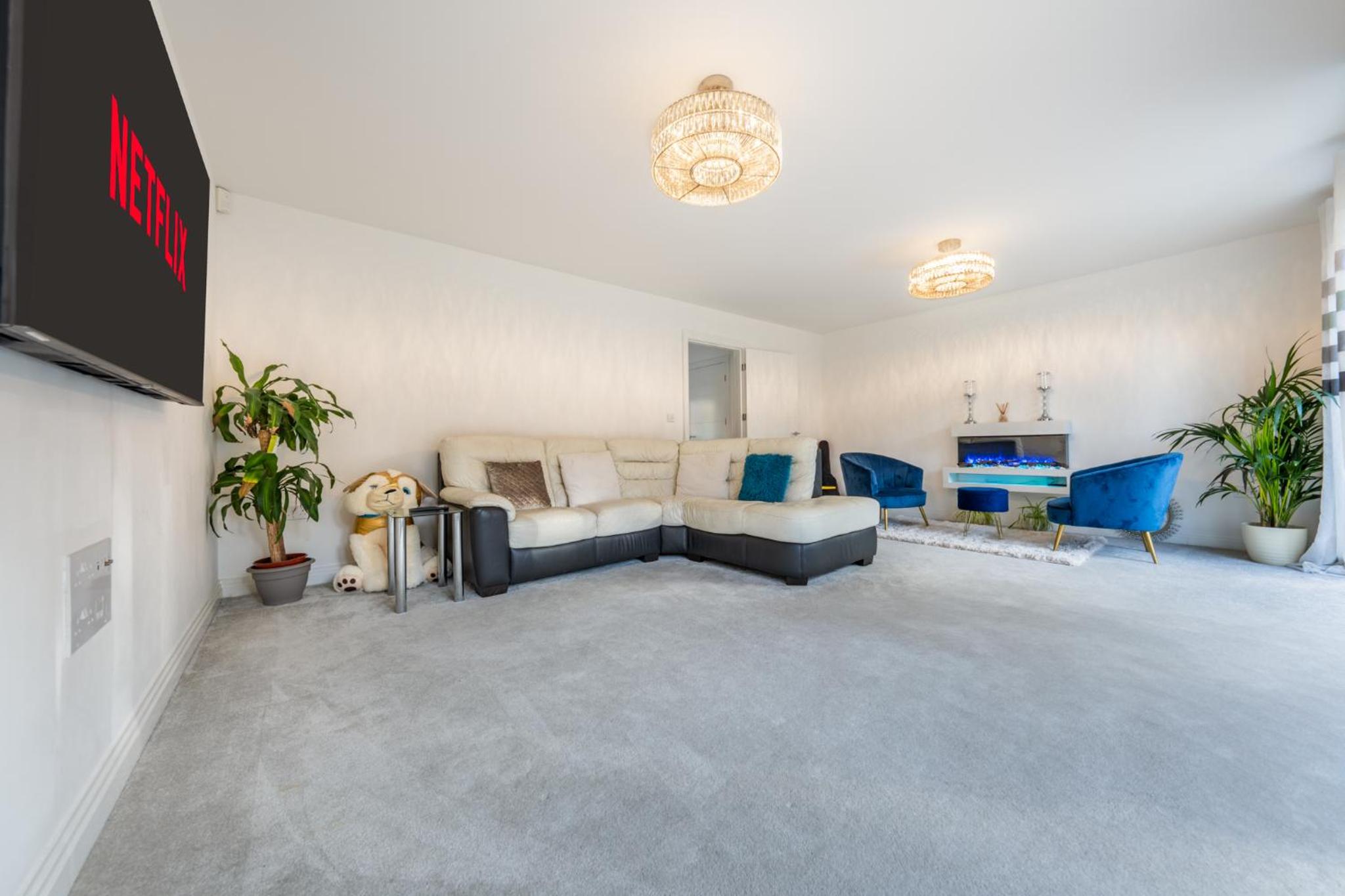 3 bedroom house in Bricketwood St Albans view 2