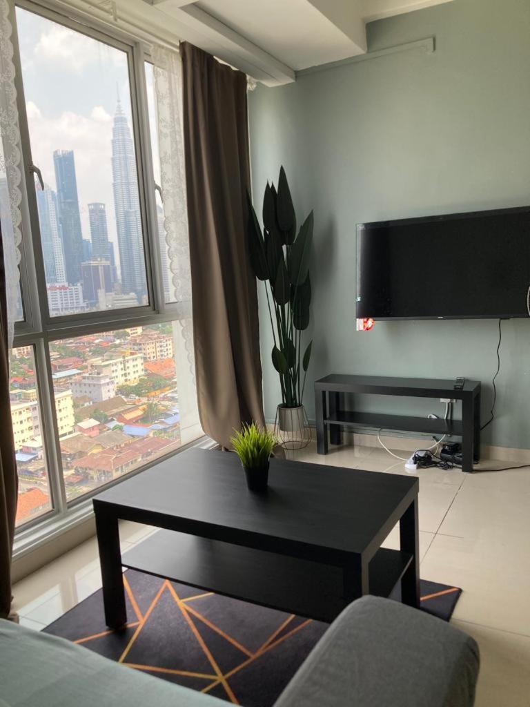 Nour Homestay KLCC View - COZY 2