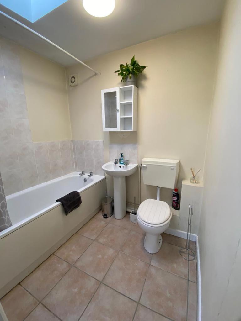 Unique Bungalow Grangetown