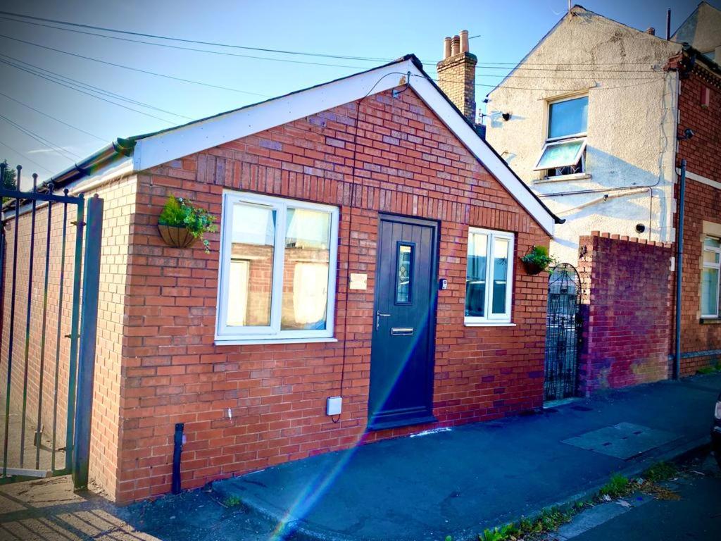Unique Bungalow Grangetown