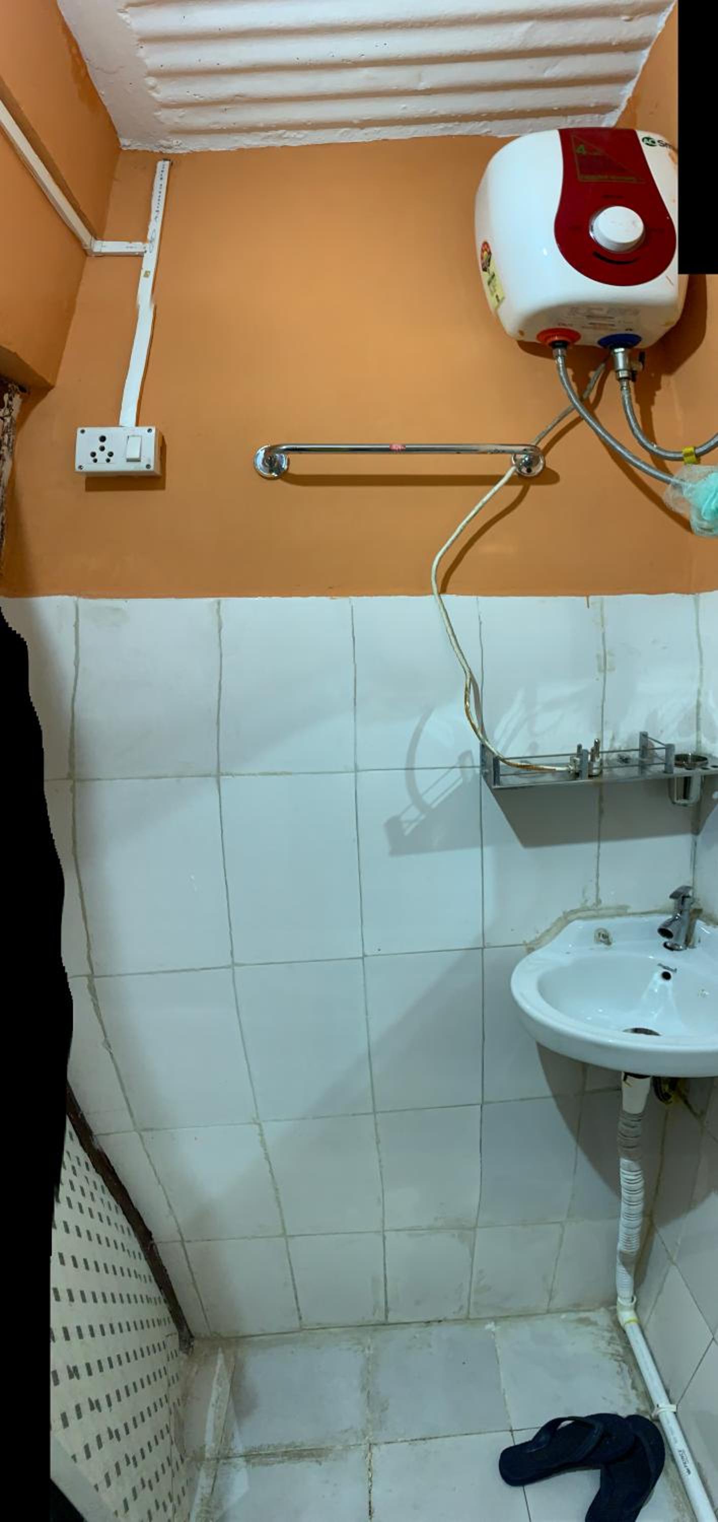 Solo Stays - Backpacker hostel view 5