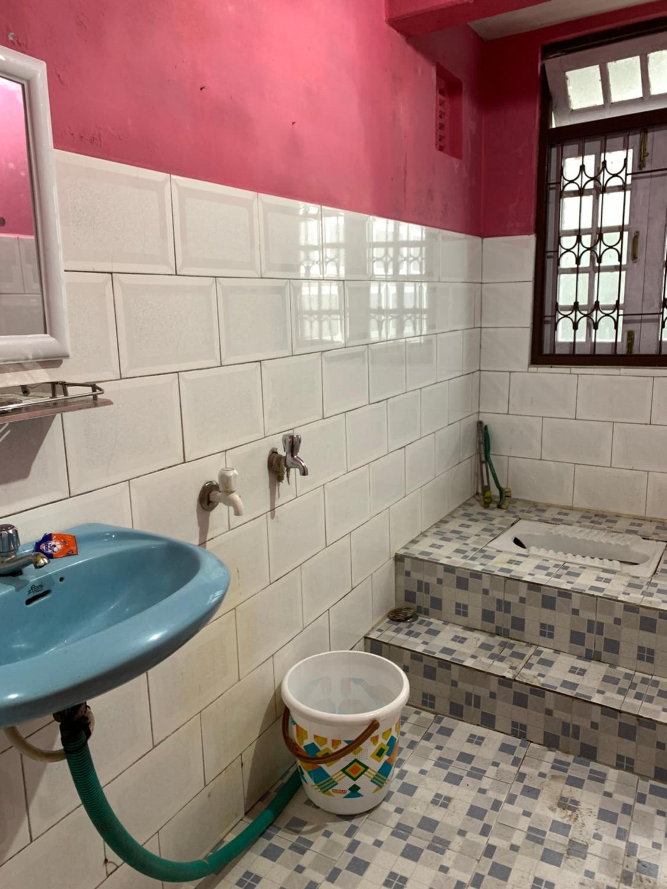 Solo Stays - Backpacker hostel view 2