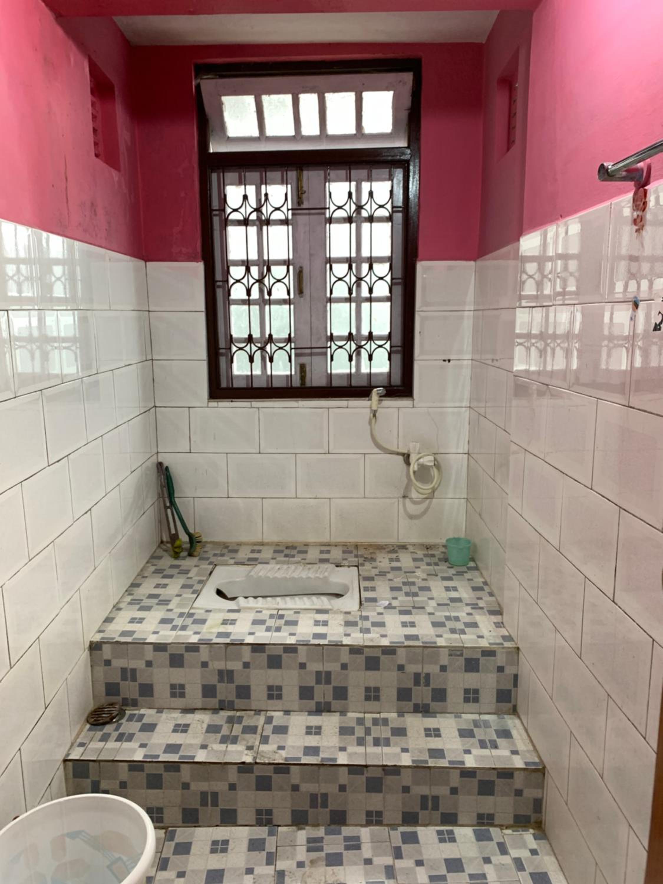 Solo Stays - Backpacker hostel view 3