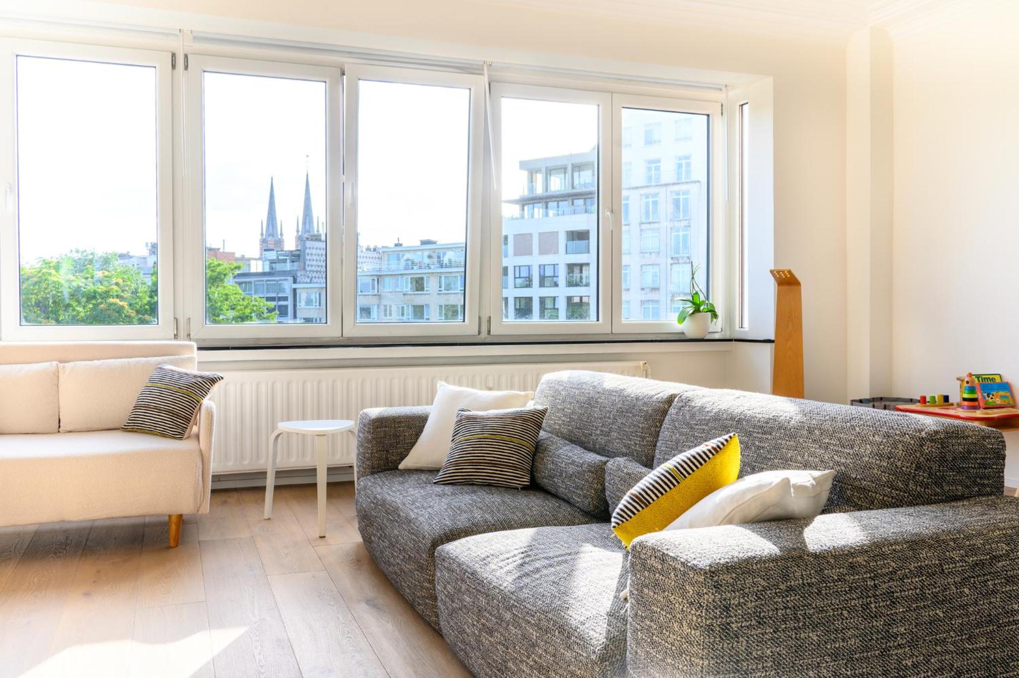 Stylish and Spacious City Center Apartment