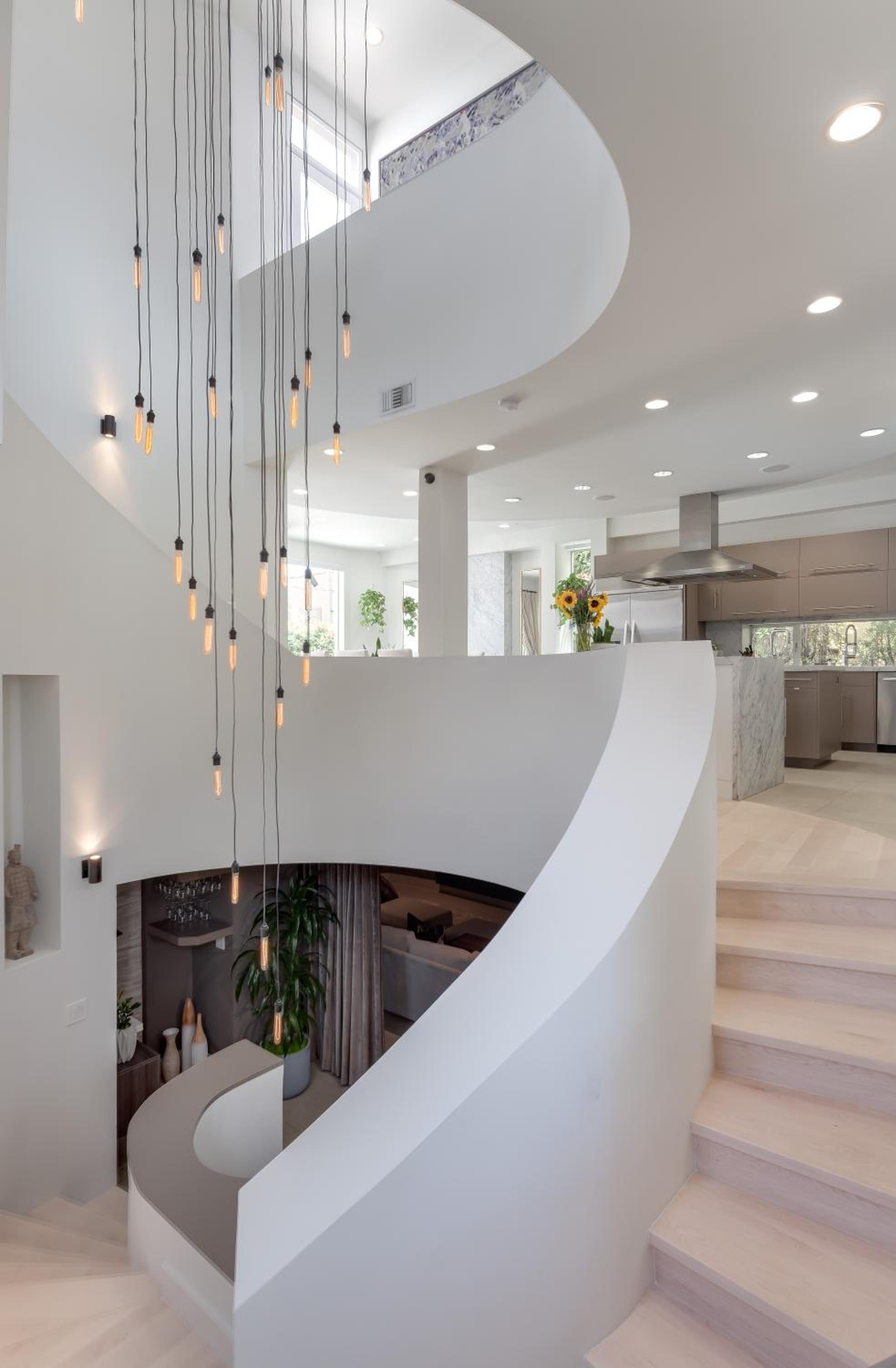 Luxurious Architectural Villa in Prime West Hollywood Neighborhood