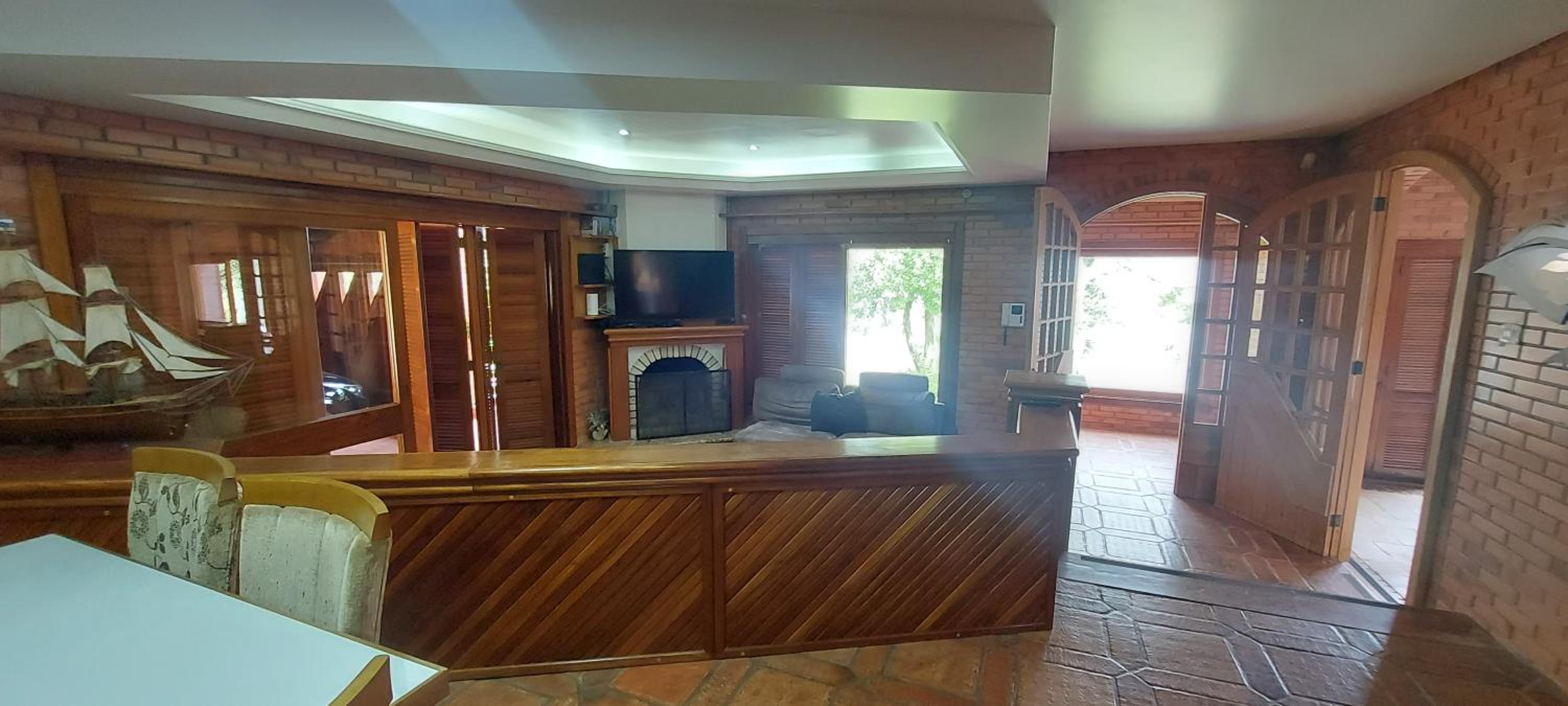 Casa 4 suíte, piscina interna em Pinto Bandeira
