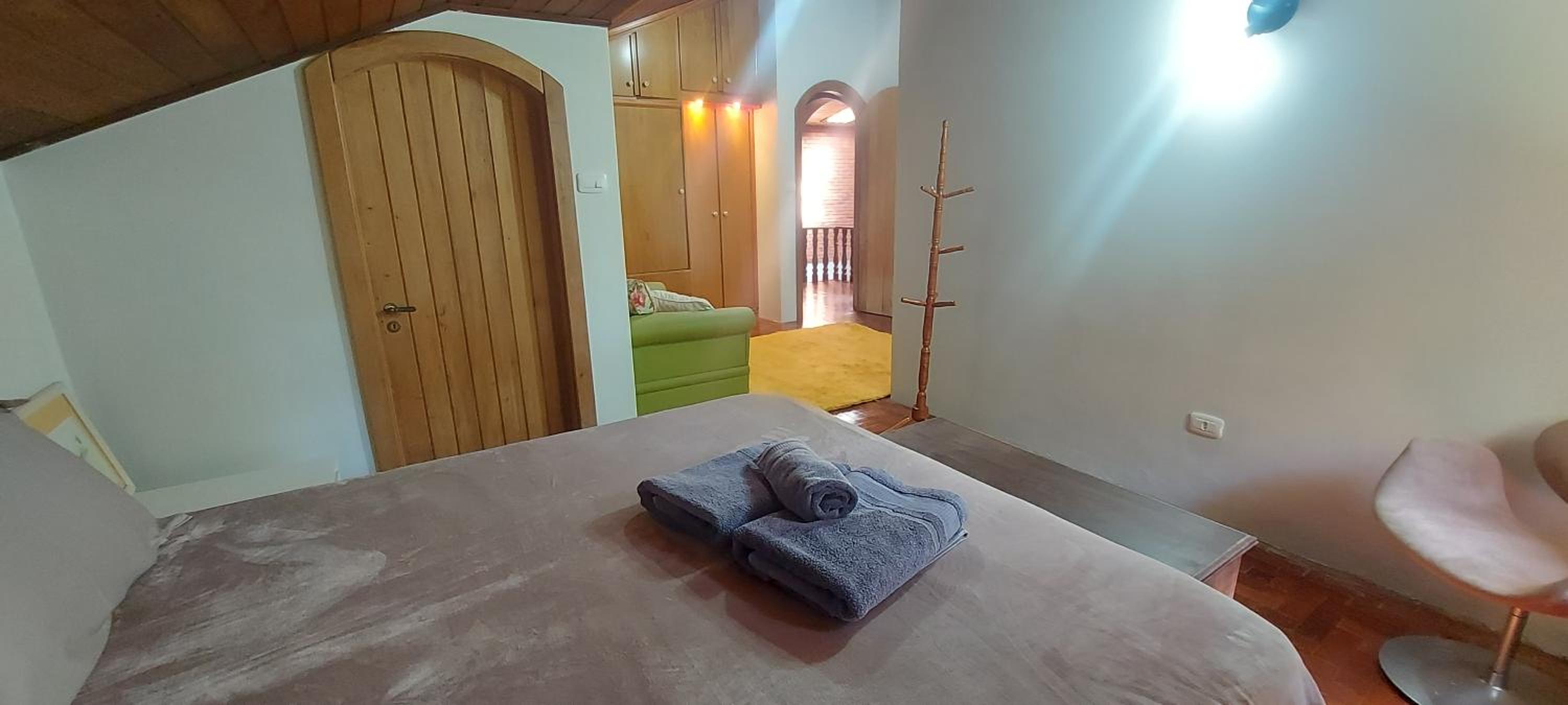 Casa 4 suíte, piscina interna em Pinto Bandeira