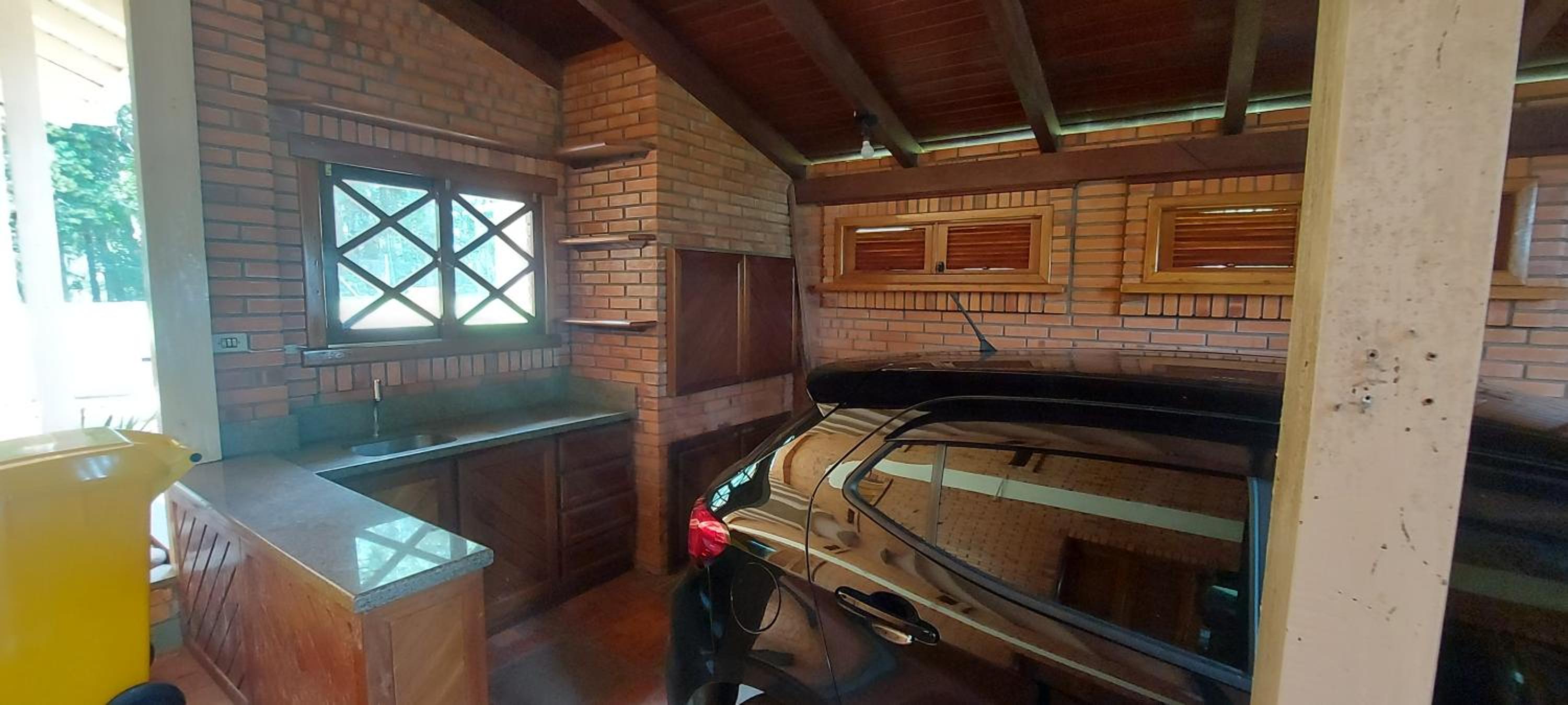 Casa 4 suíte, piscina interna em Pinto Bandeira