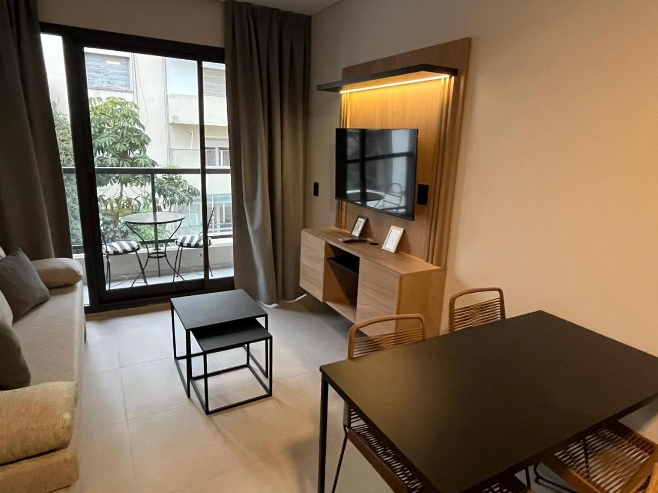 Apartamentos Deluxe [JNJR869]