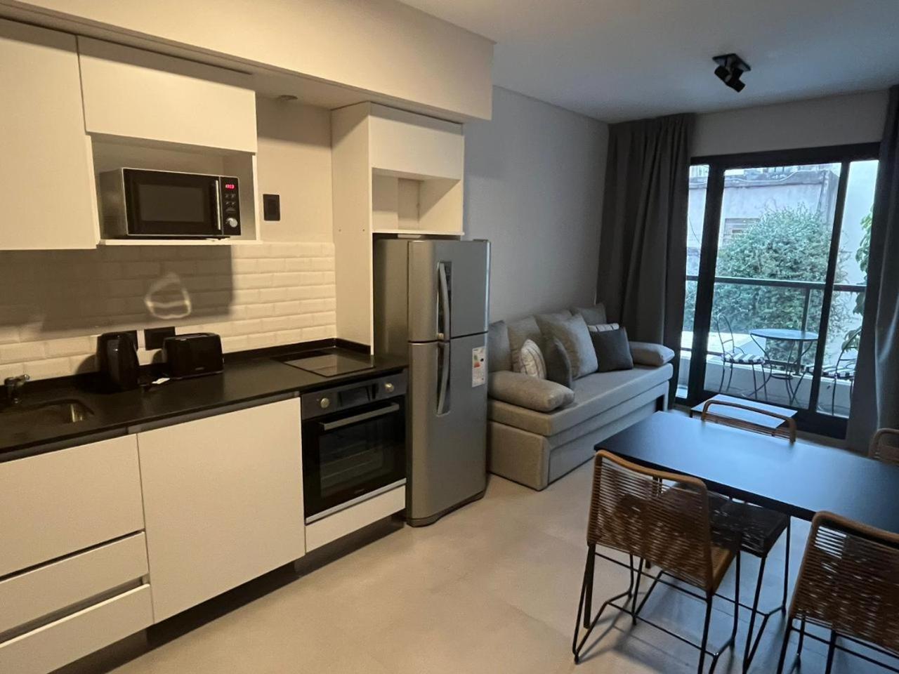 Apartamentos Deluxe [JNJR869]