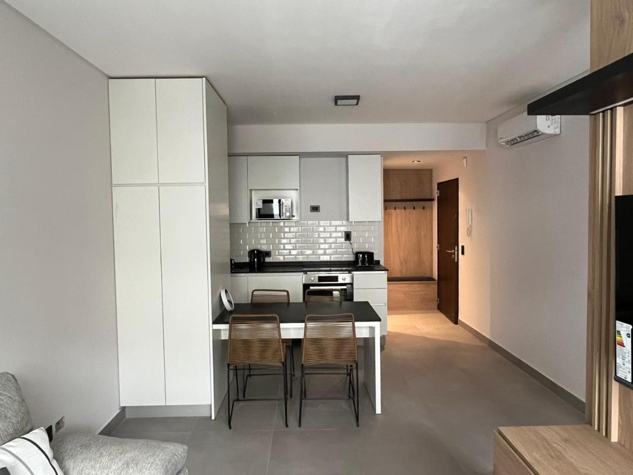 Apartamentos Deluxe [JNJR869]