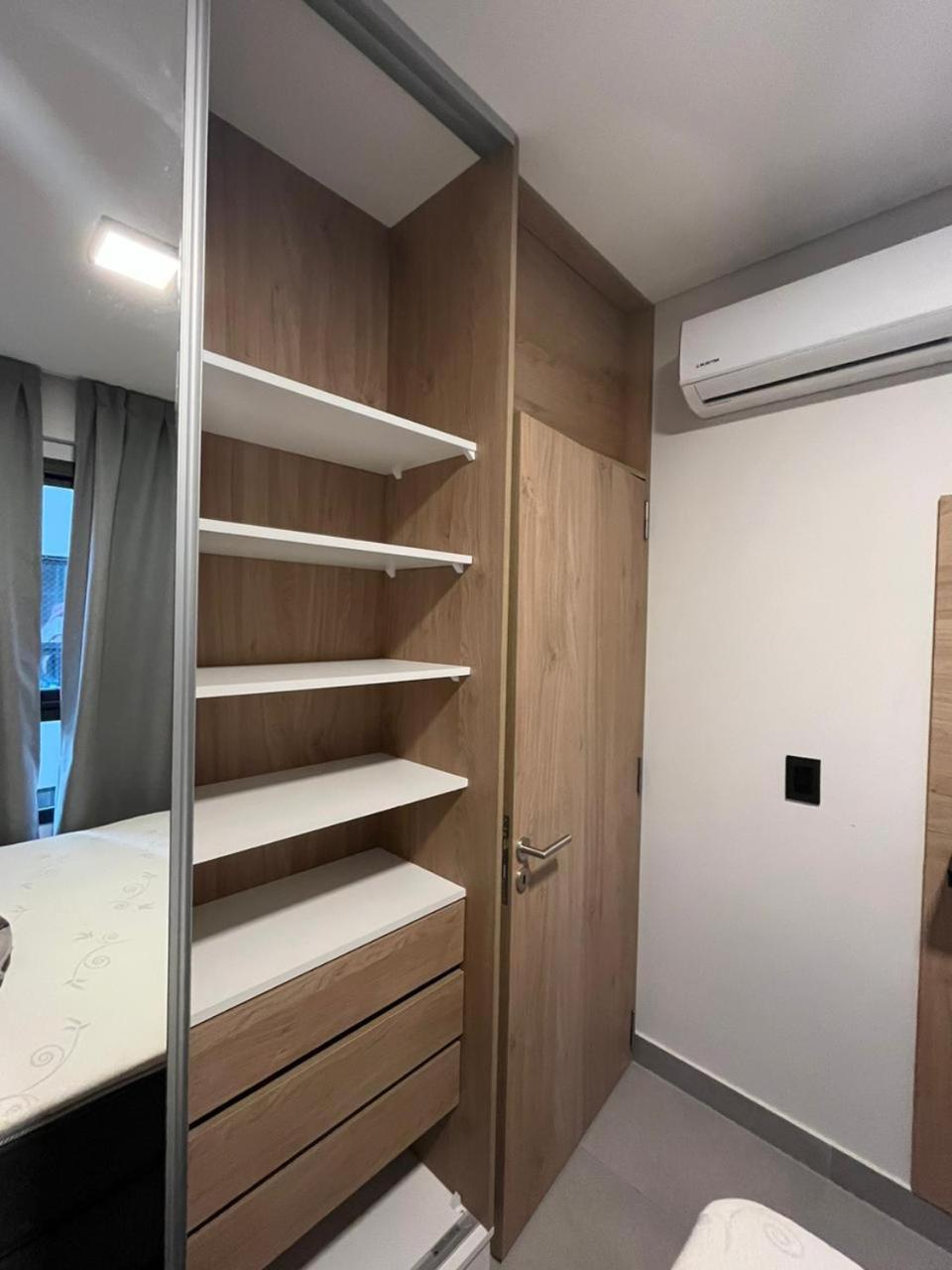 Apartamentos Deluxe [JNJR869]