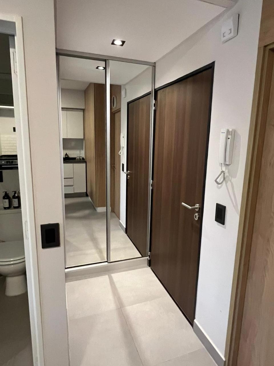 Apartamentos Deluxe [JNJR869]