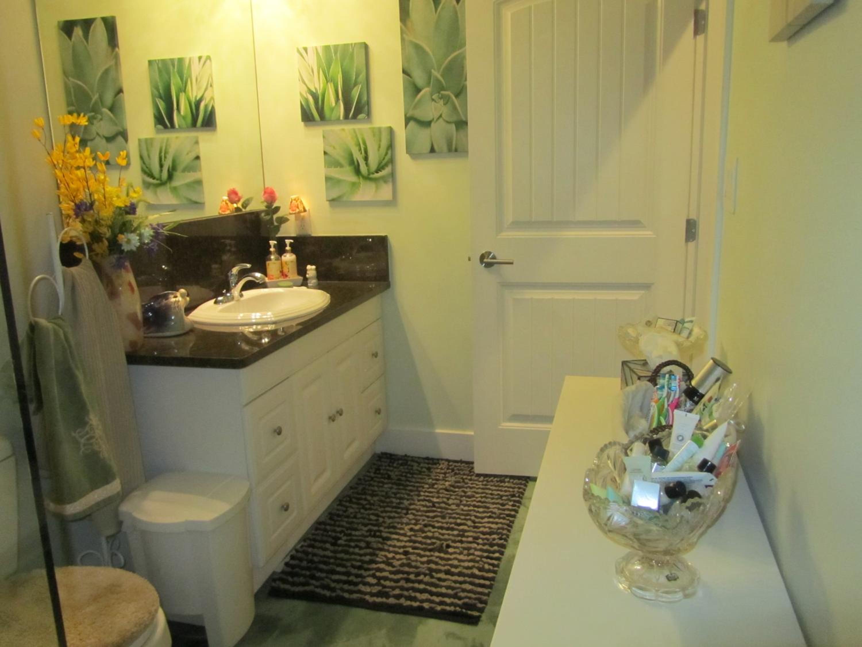 Private small suite with private bathroom and parking on property
