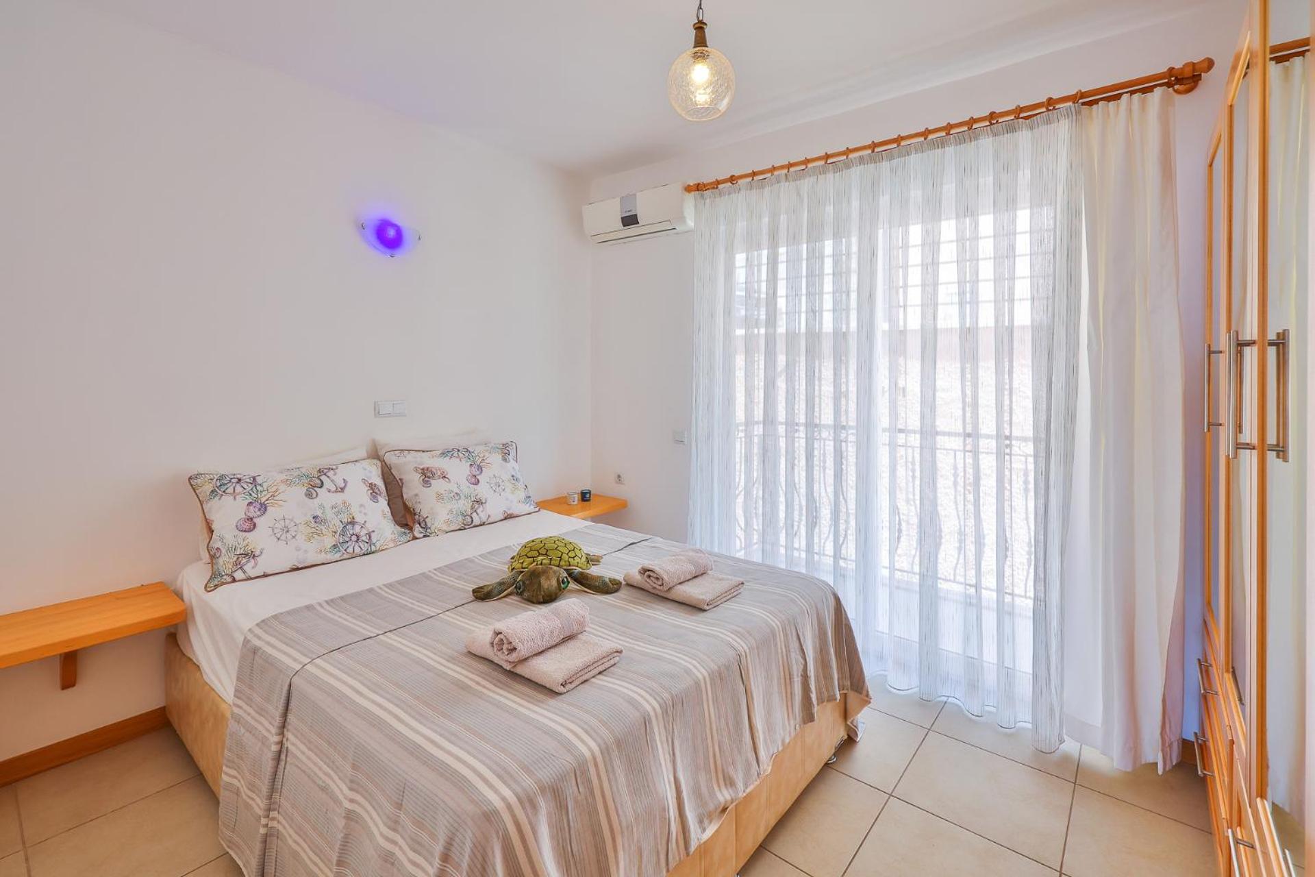 Apollo Apart - Image 8