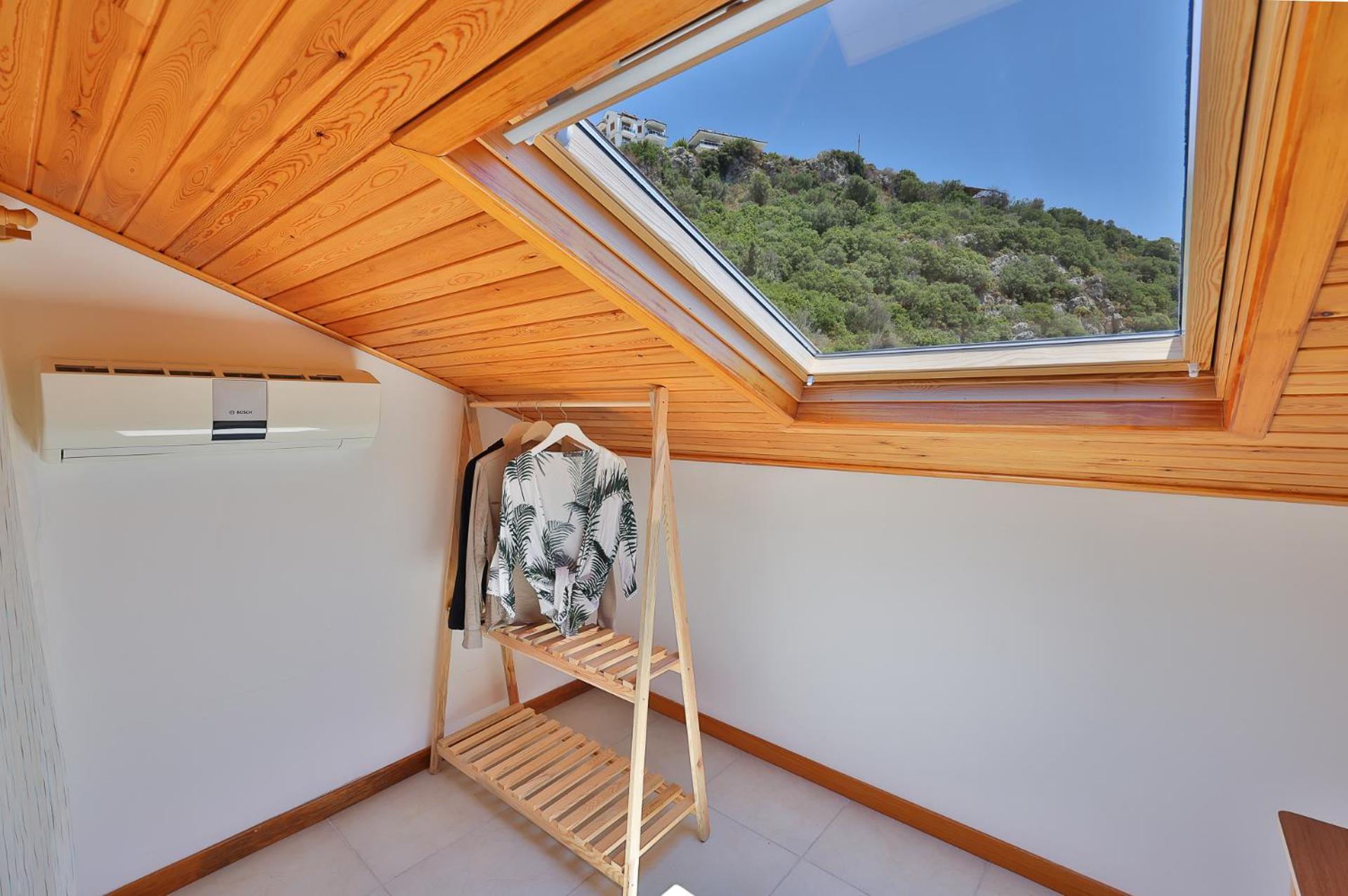 Apollo Apart - Image 37