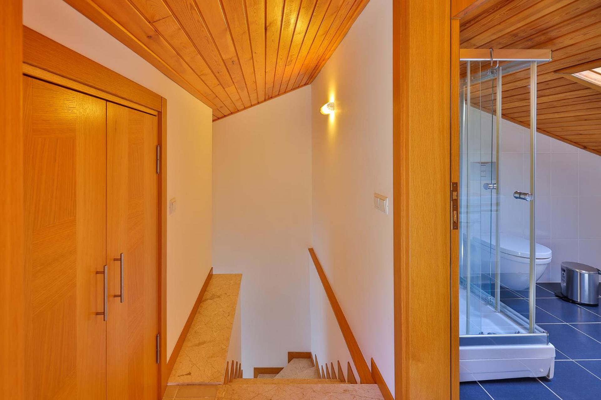 Apollo Apart - Image 25