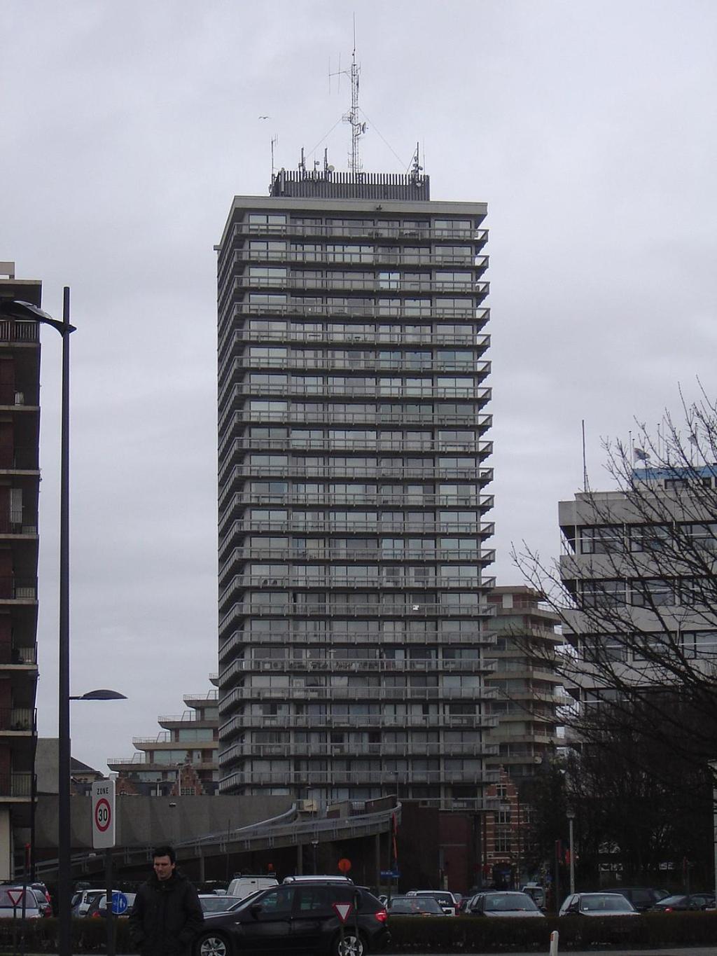 Charmant & licht appartement met groot L terras - Zicht op Mercator