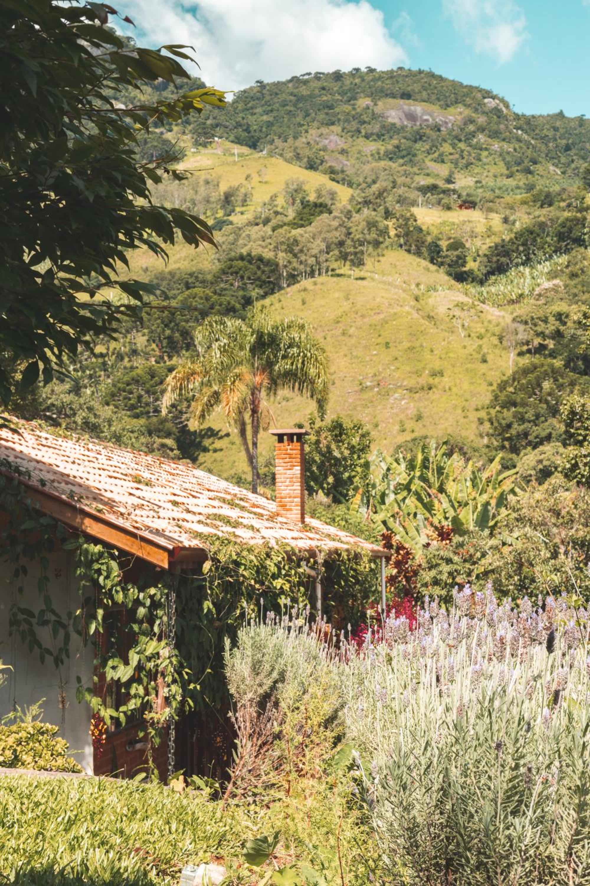 Casa Pedacinho de Céu com banheira de hidromassagem e lareira
