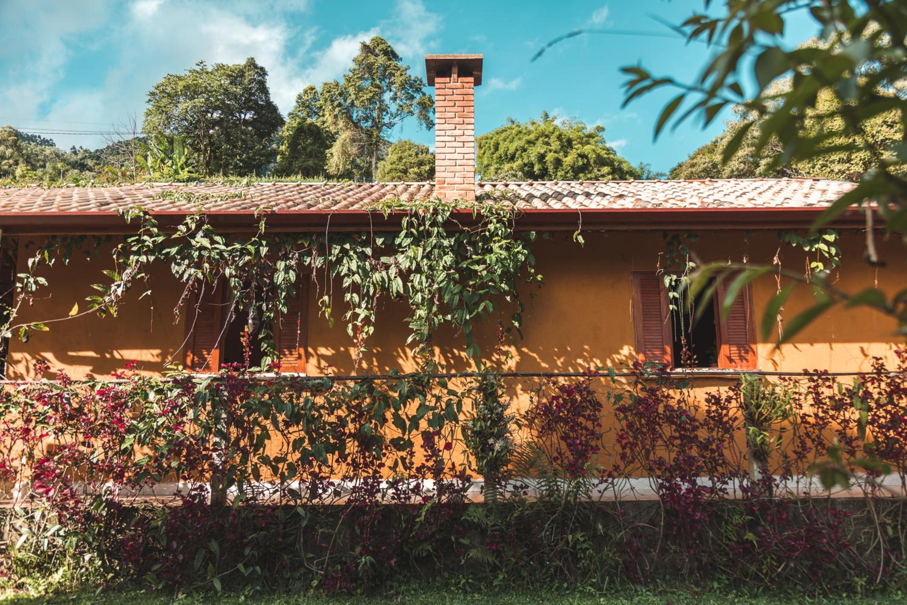 Casa Pedacinho de Céu com banheira de hidromassagem e lareira