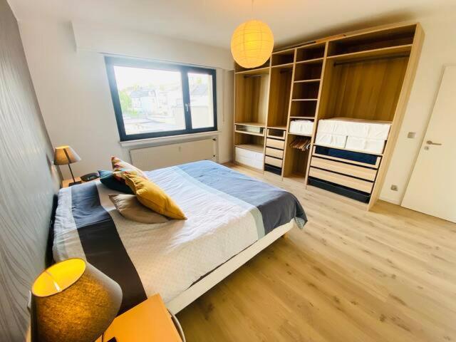 New Large 1 bedroom flat in Center with Parking - 64