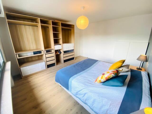 New Large 1 bedroom flat in Center with Parking - 64