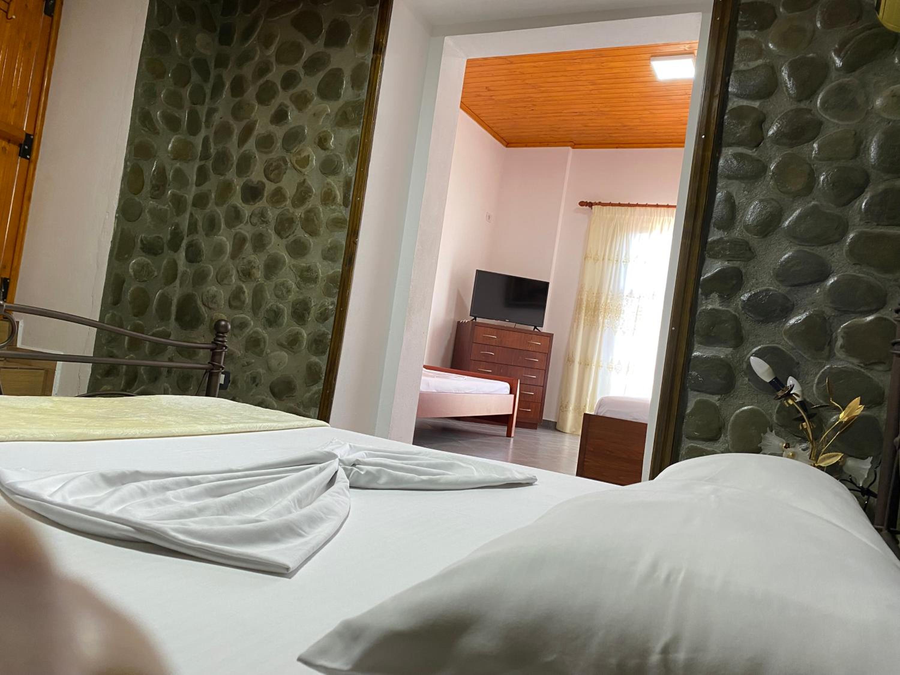 Bixhaku GuestHouse