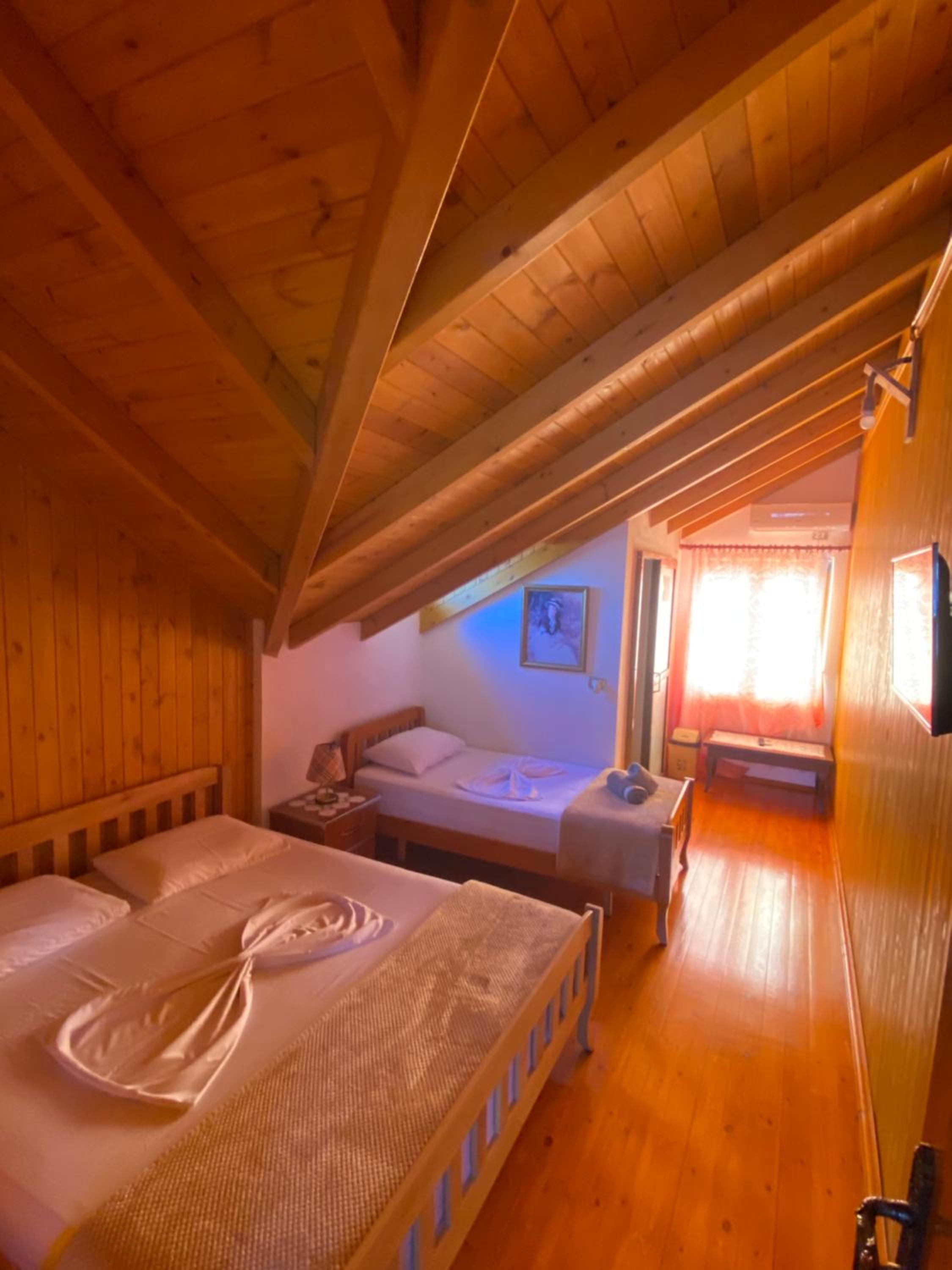Bixhaku GuestHouse