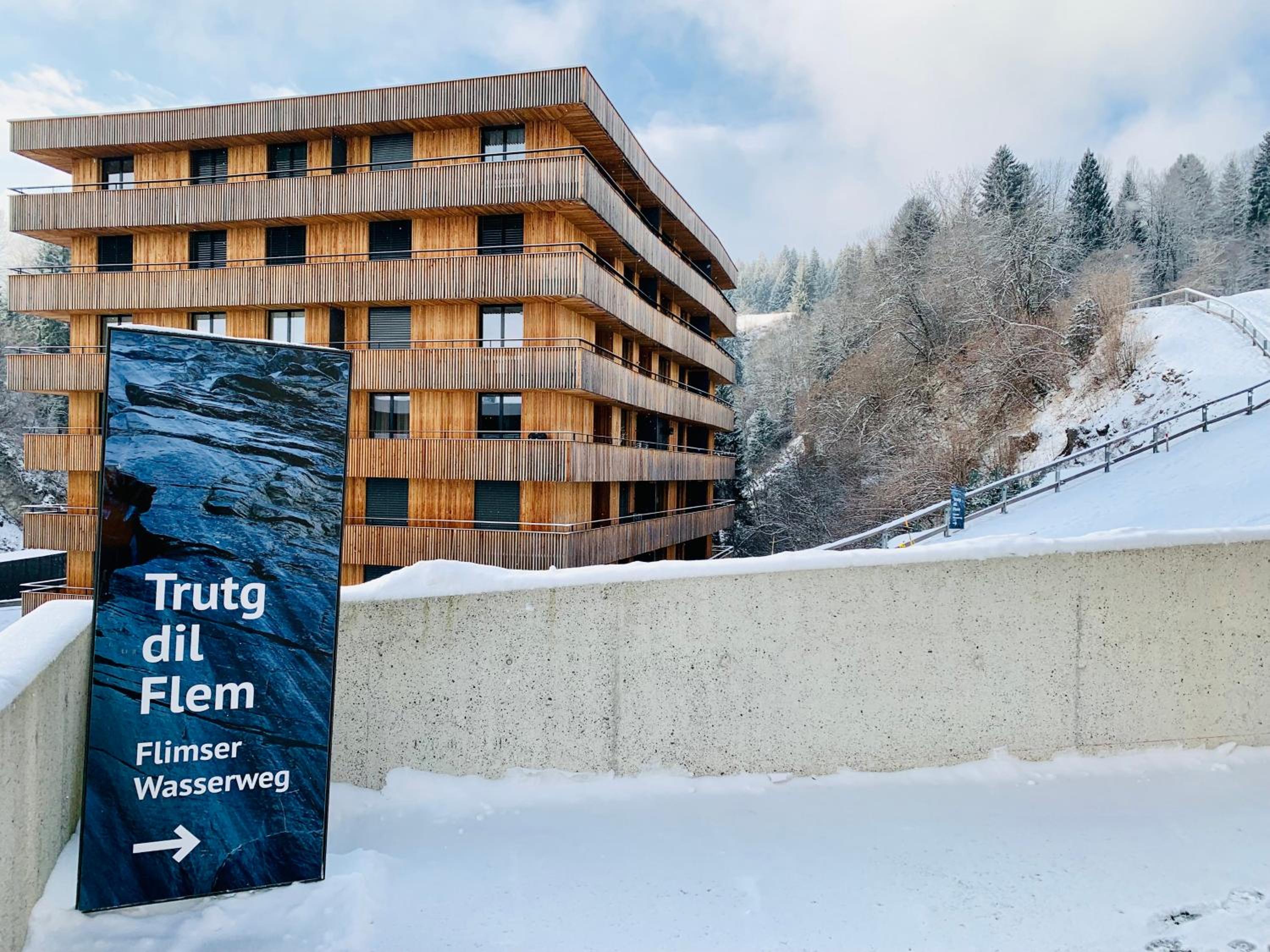Ski-in Ski-out Ferienwohnung direkt an Piste und Liften - 3-room Stenna Selva apartment