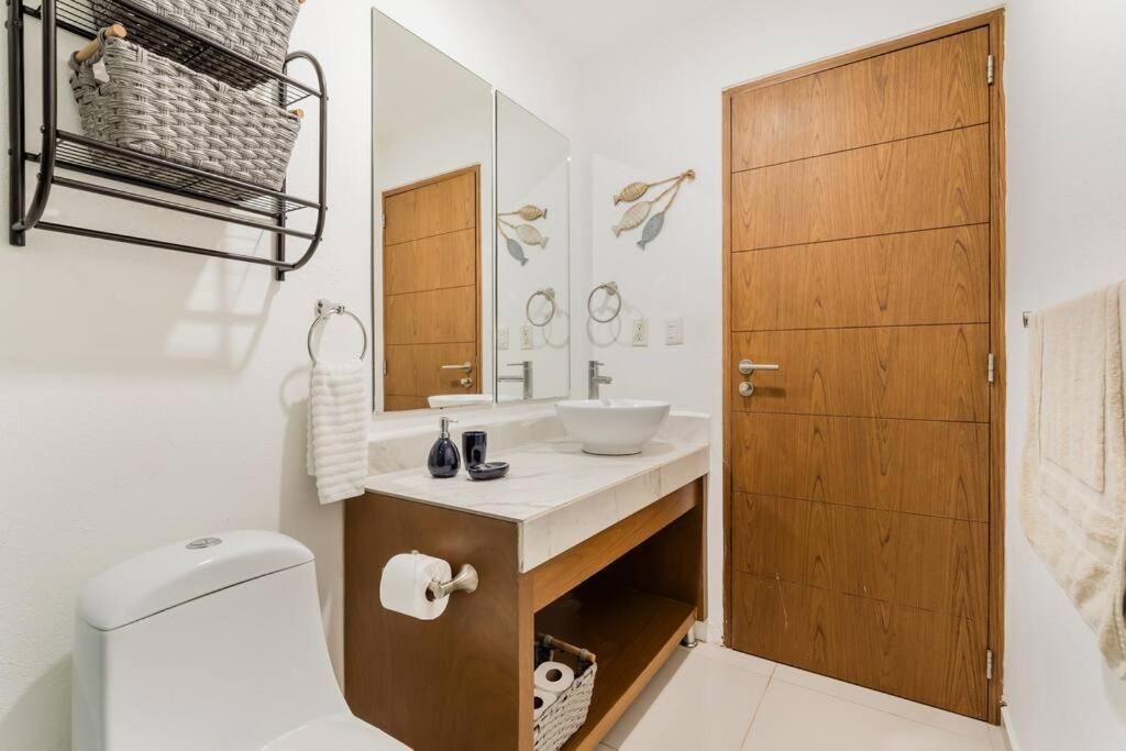 ☆BLUE NEST- Beachfront apartment by CASA PARAISO☆