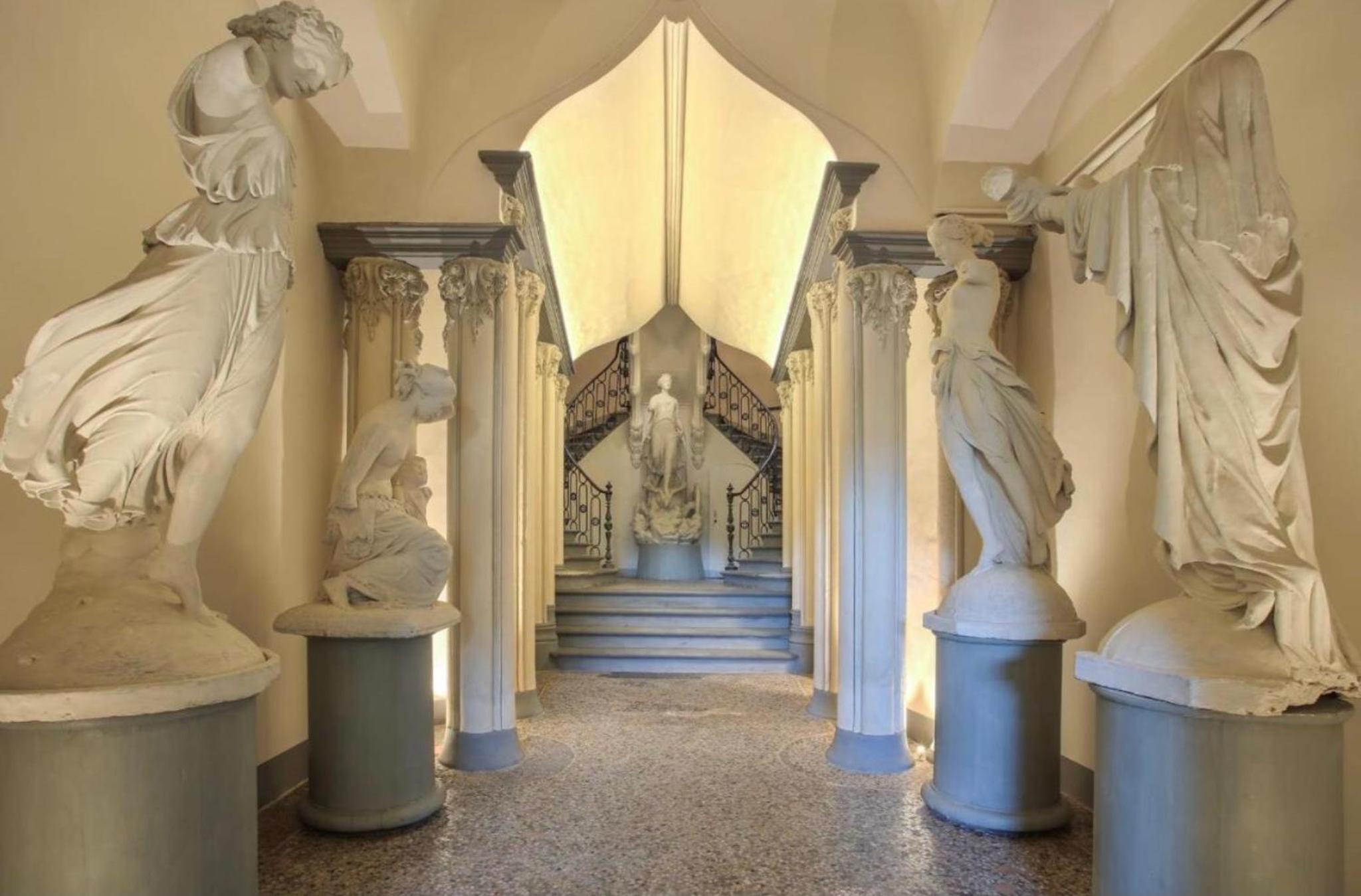 PalazzoVilla historic building luxury suite