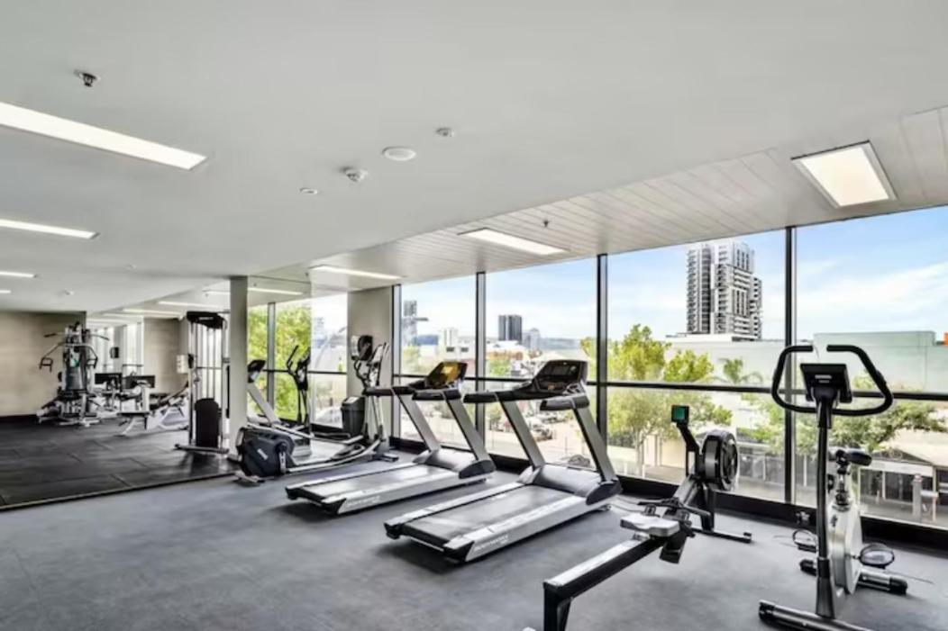 Adelaide City Oasis: Parking, Pool, Gym, Cinema, Inc.