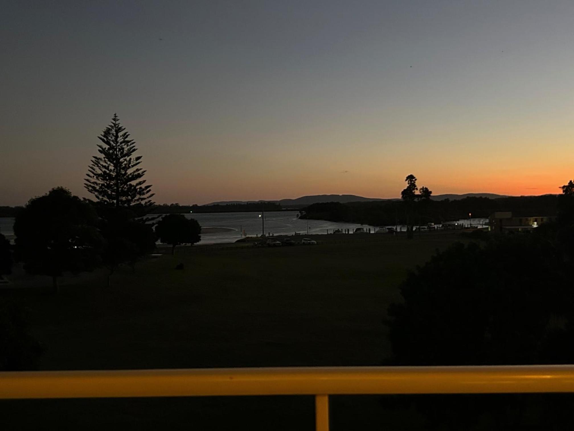 Tuncurry Tides