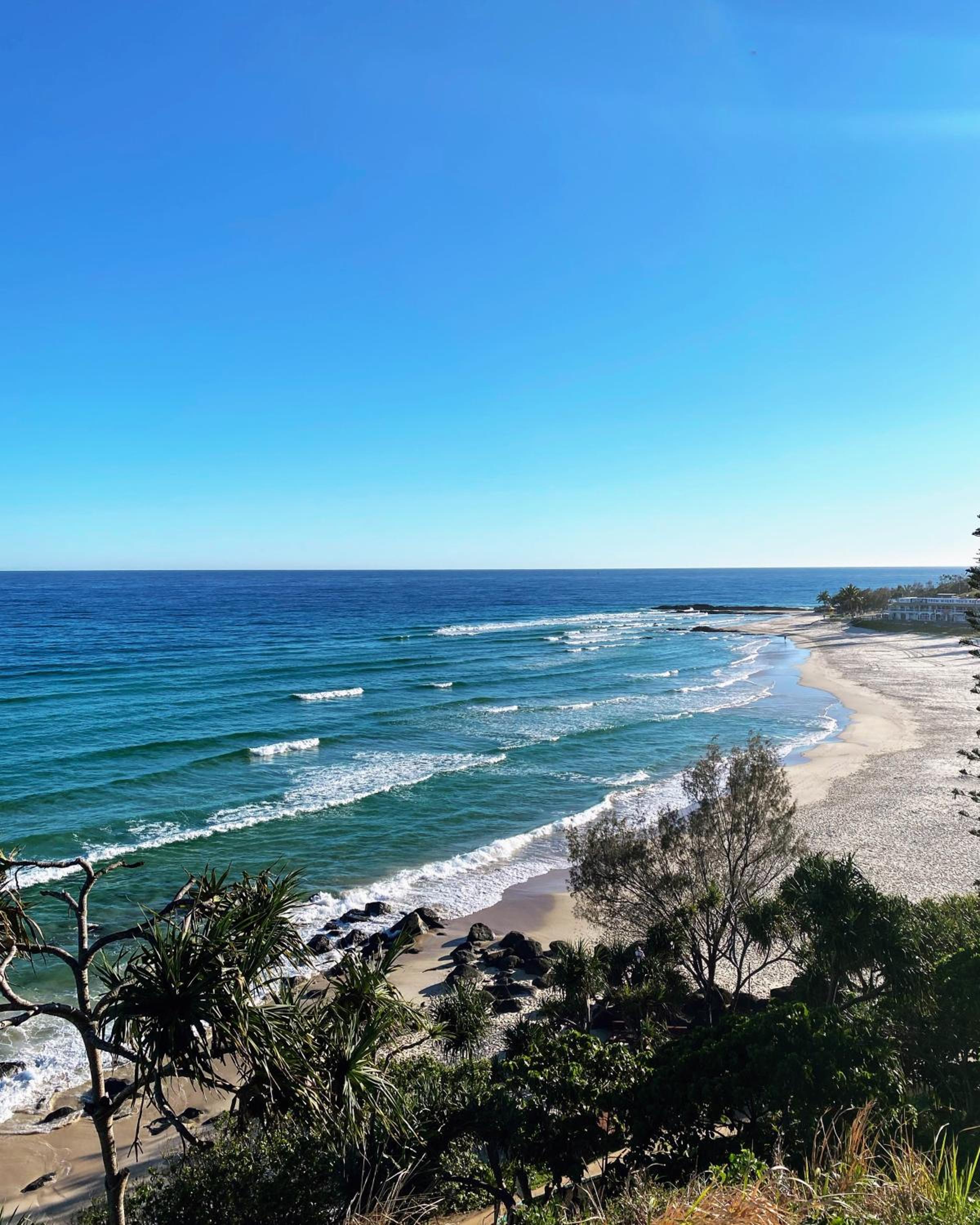 Surf Shack in Iconic Rainbow Bay - Coolangatta QLD (pet friendly)