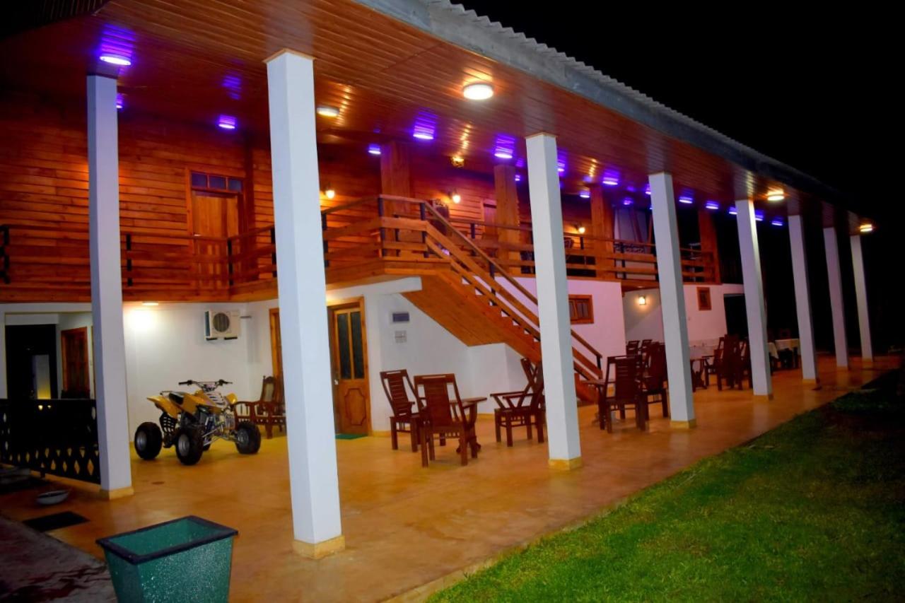 Hotel Beach Bungalow - Image 1