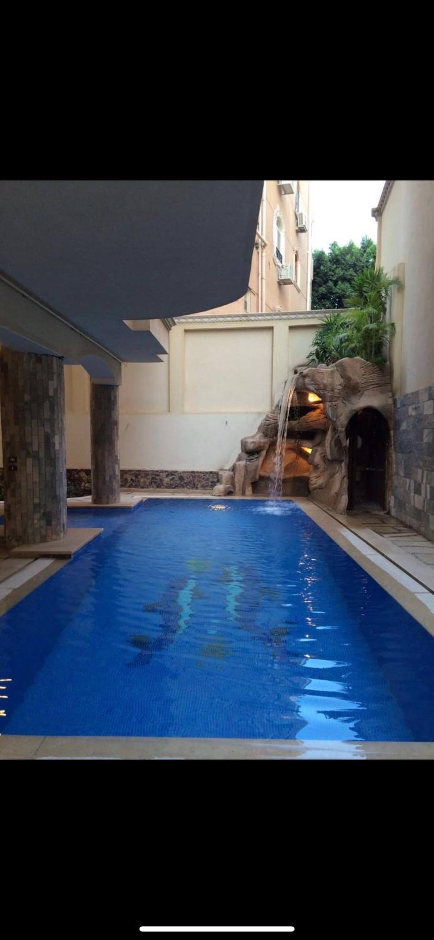 The Glasshouse Pools