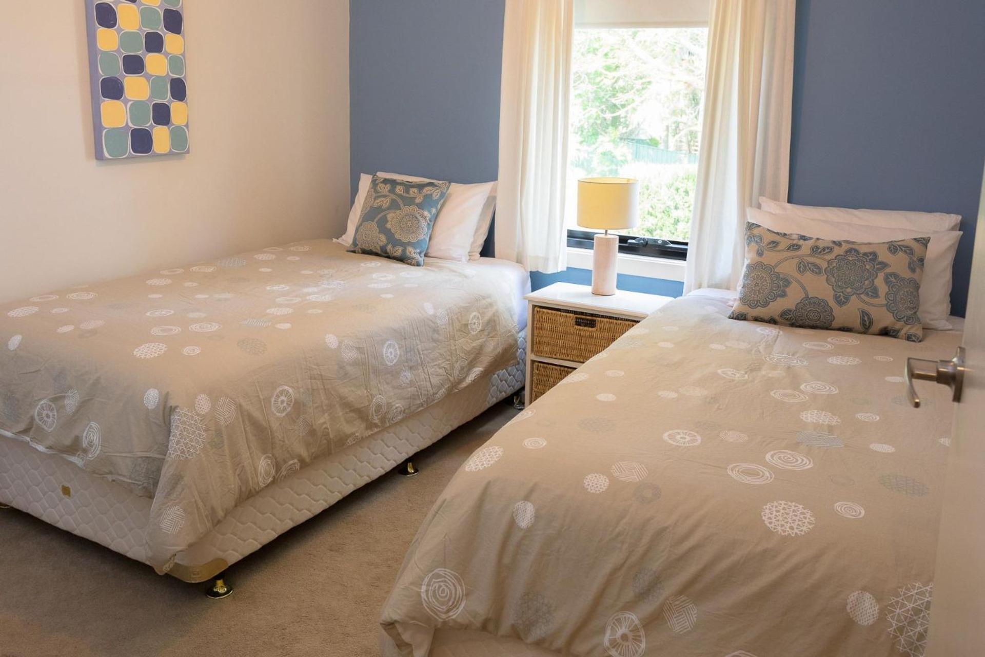 Cossies at Corlette Stunning views & Beach access