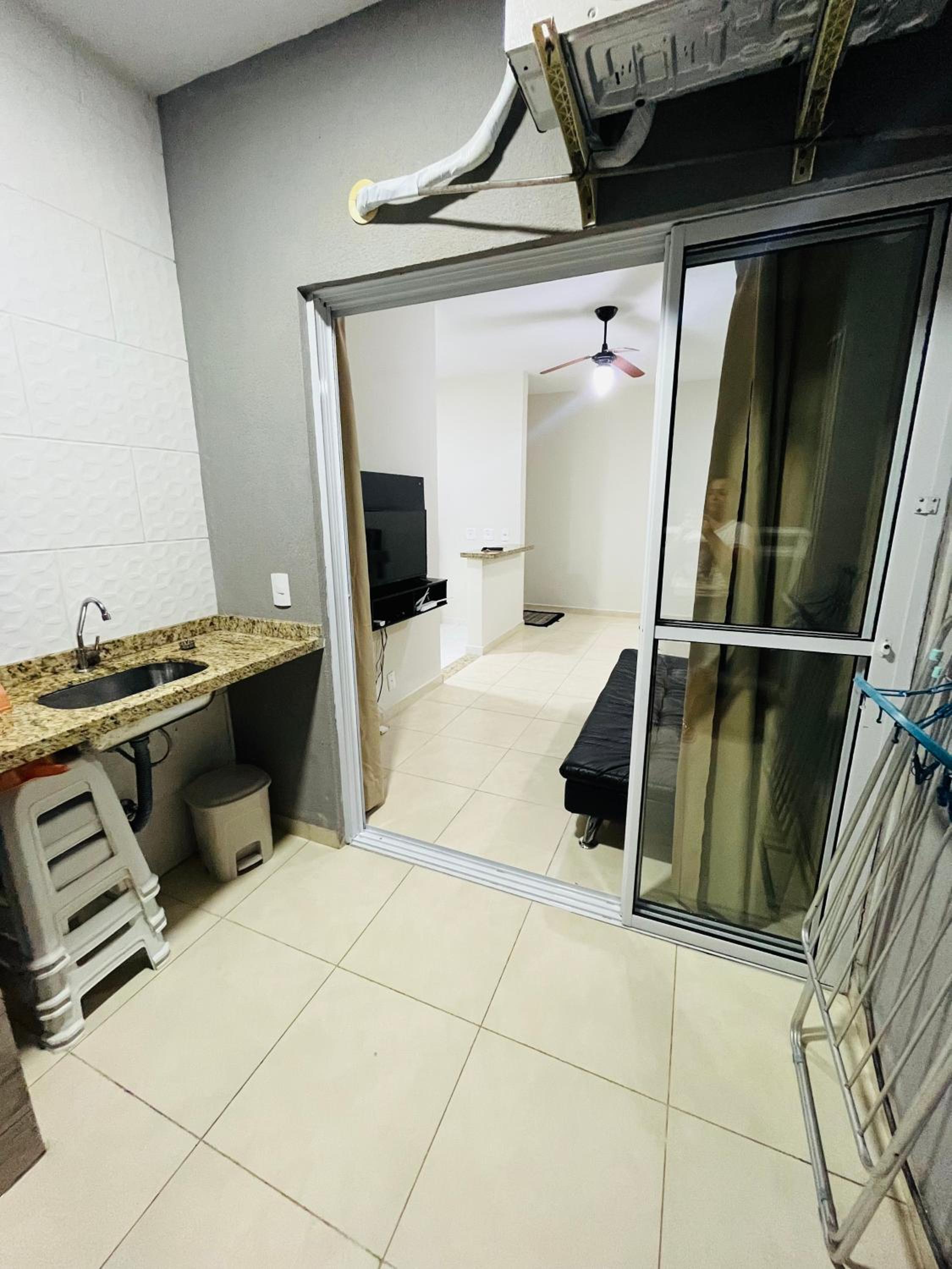 Apartamento com churrasqueira praia Maranduba Ubatuba