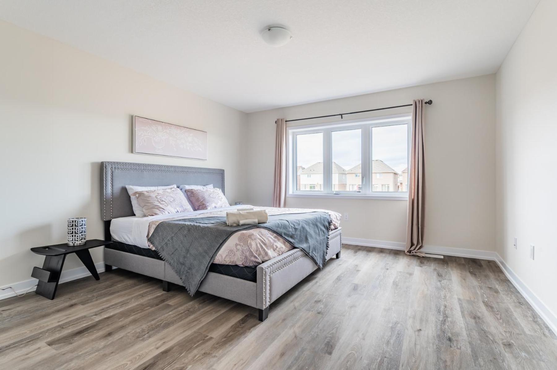 Luxury Town close to Fairview Casino in Niagra Falls
