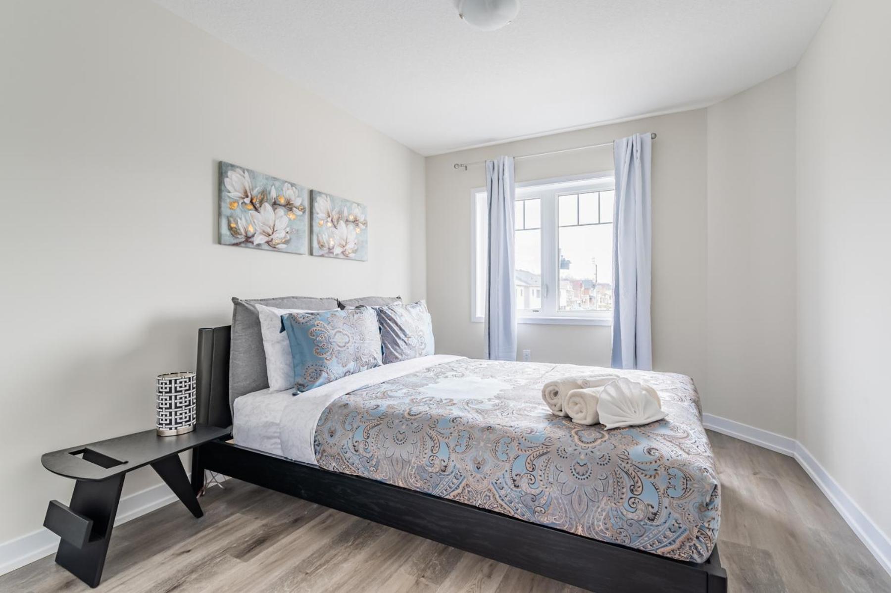 Luxury Town close to Fairview Casino in Niagra Falls