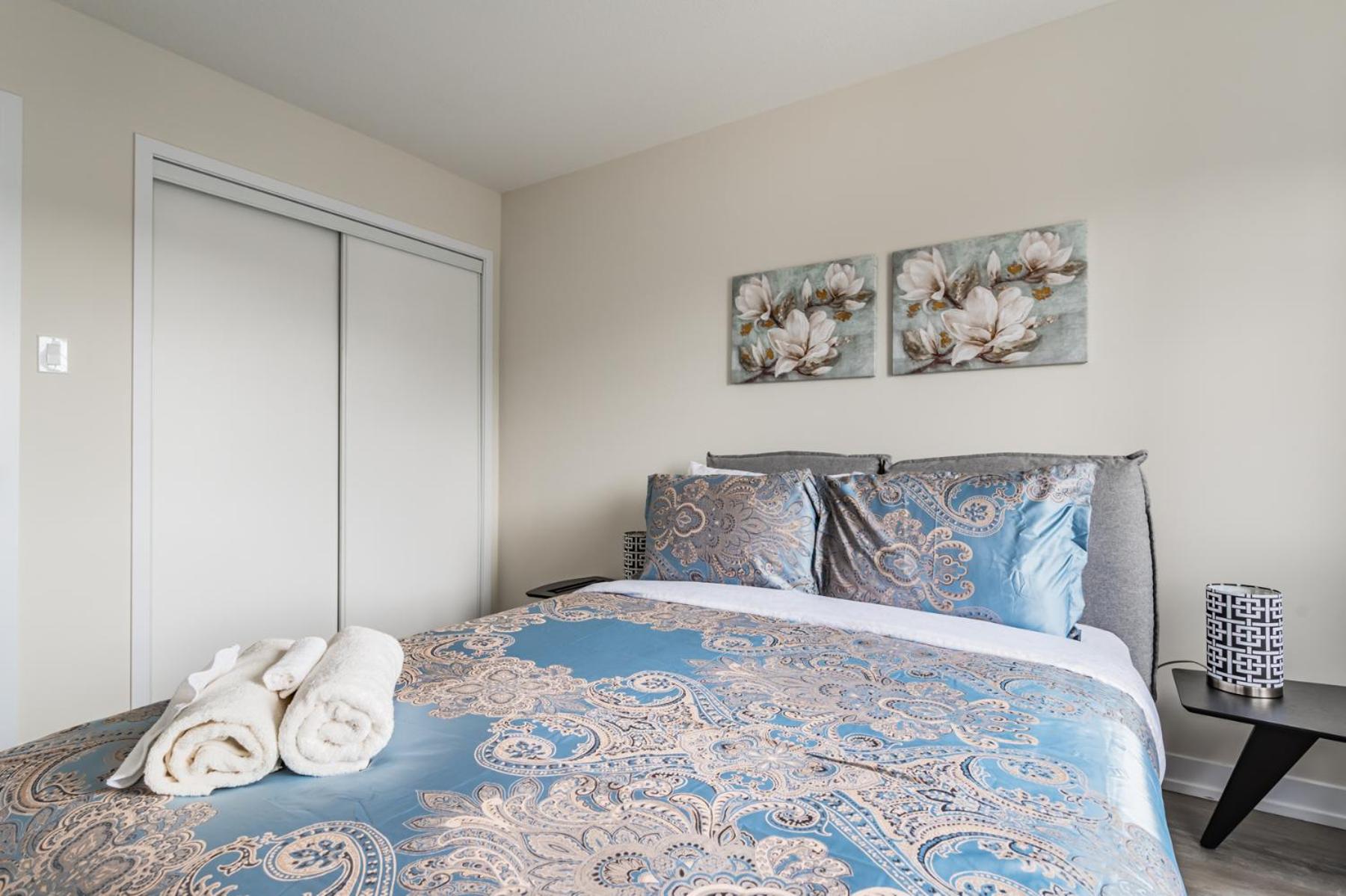 Luxury Town close to Fairview Casino in Niagra Falls