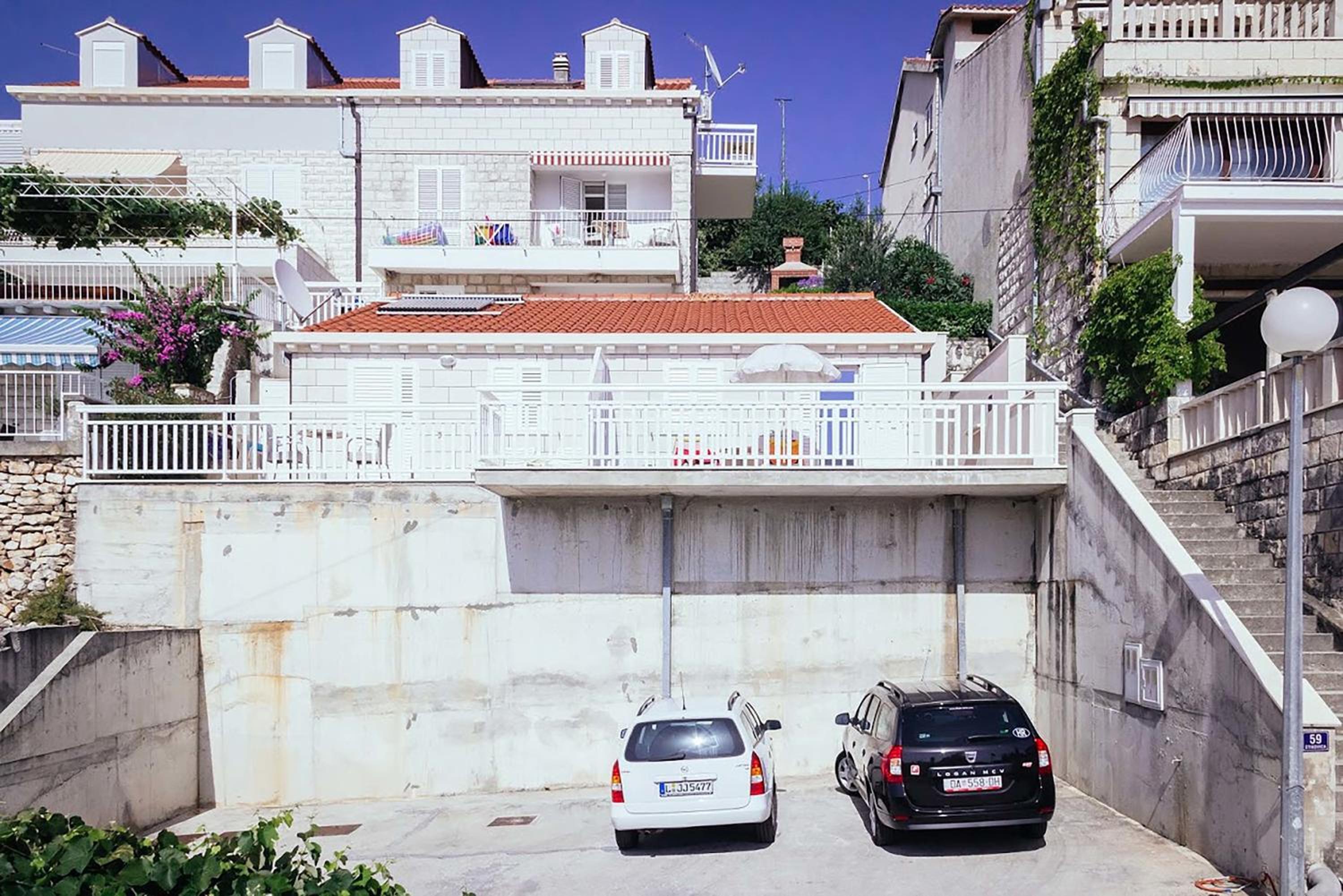 Sunset Apartment FREE PARKING view 4
