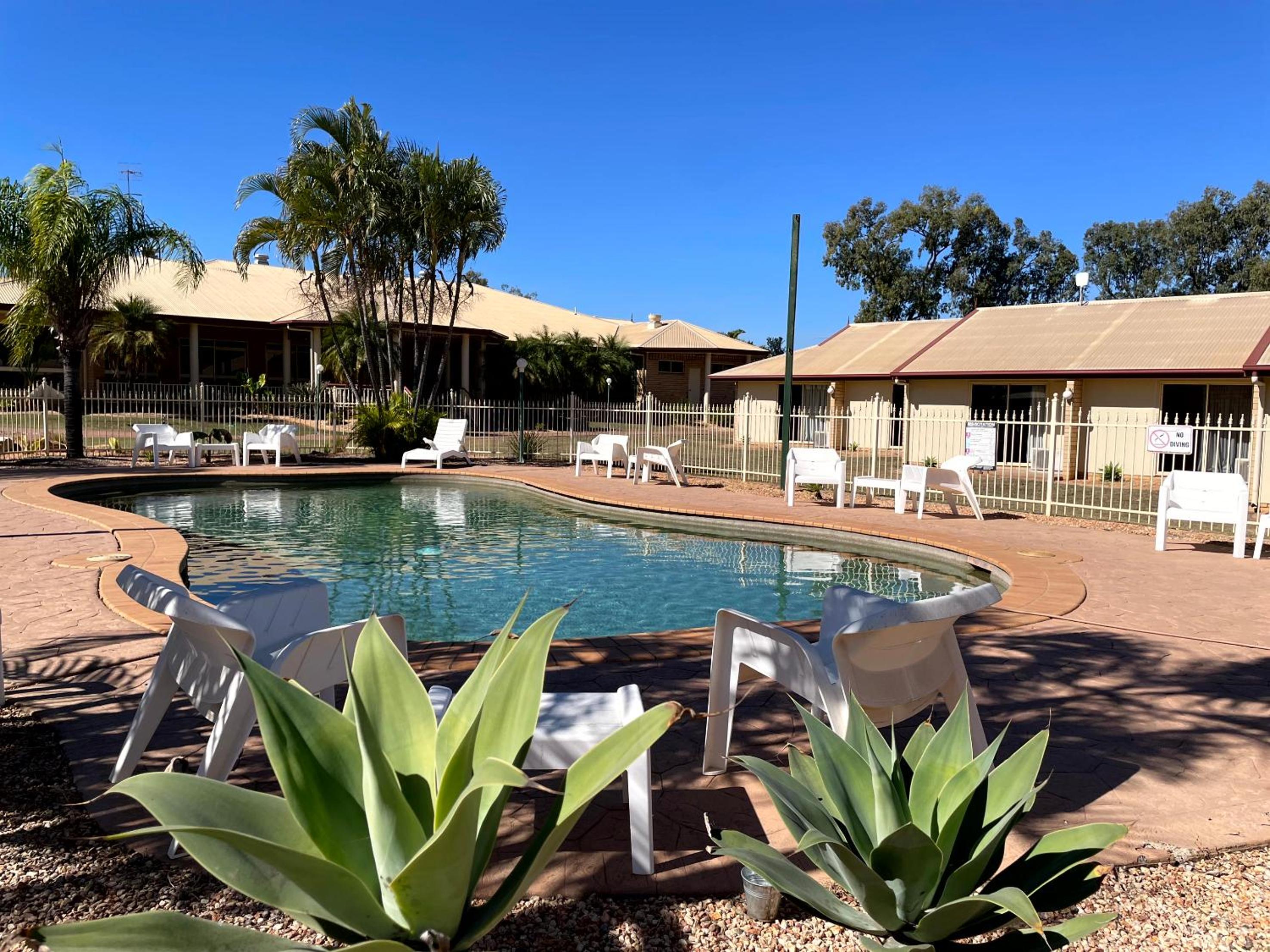Western Heritage Motor Inn