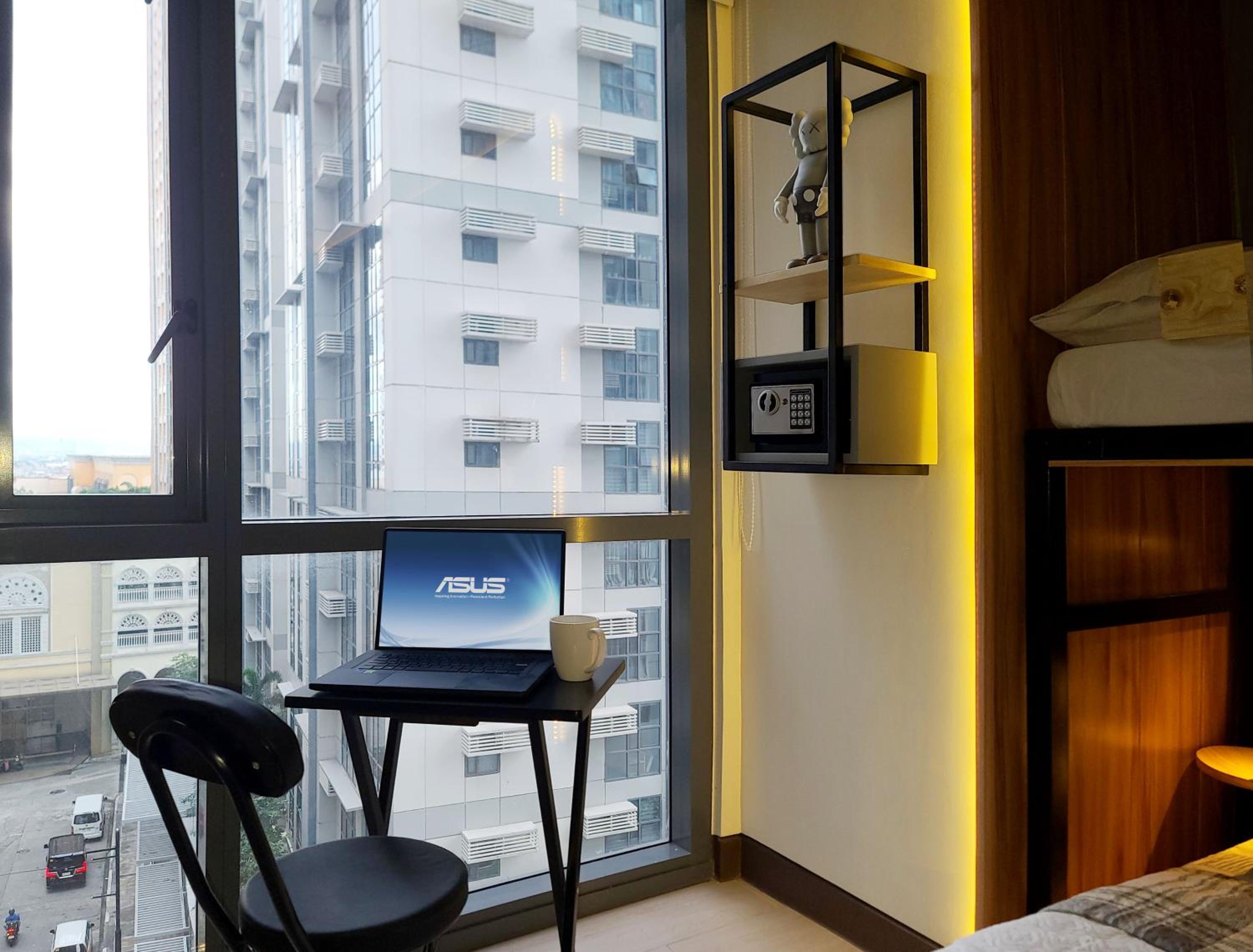 Spacious Family Sleeper BGC & 84inch Cinema view 4