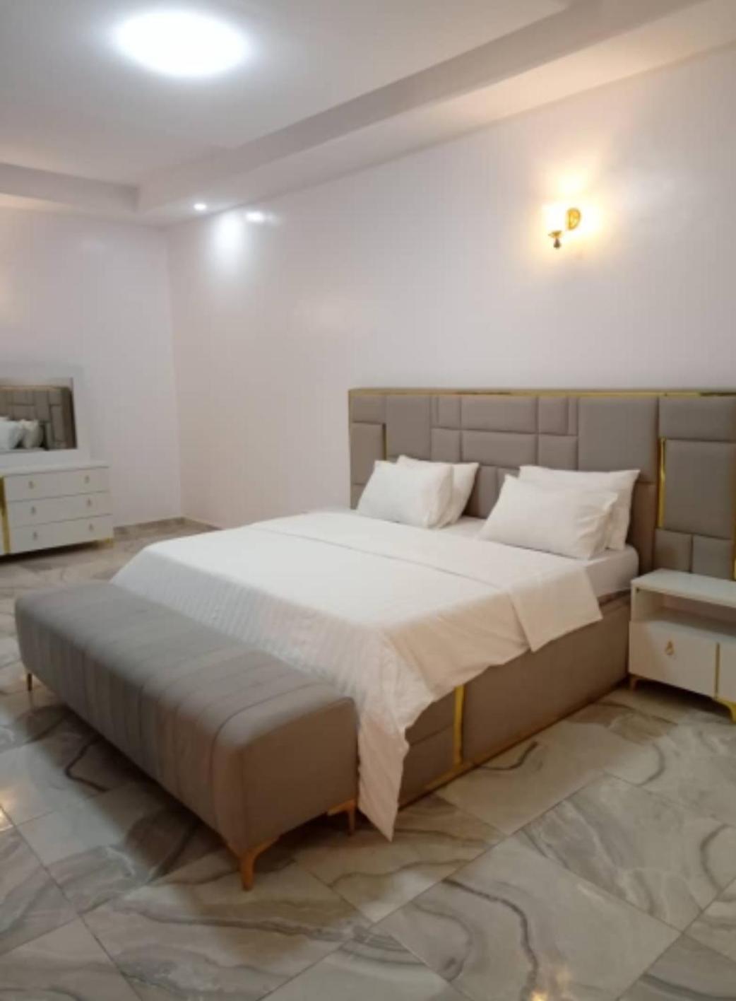 Nachisi Residence