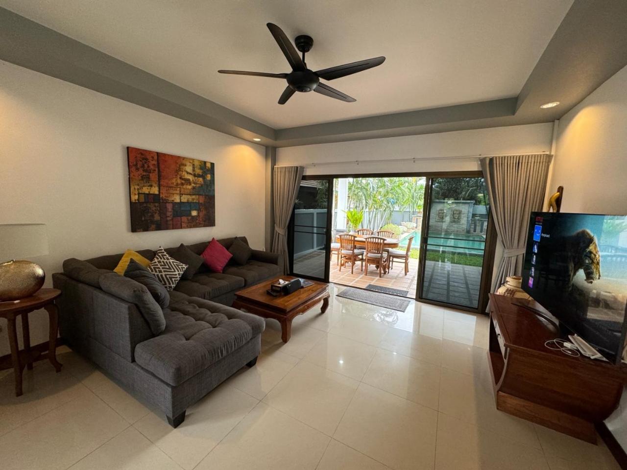 lounge