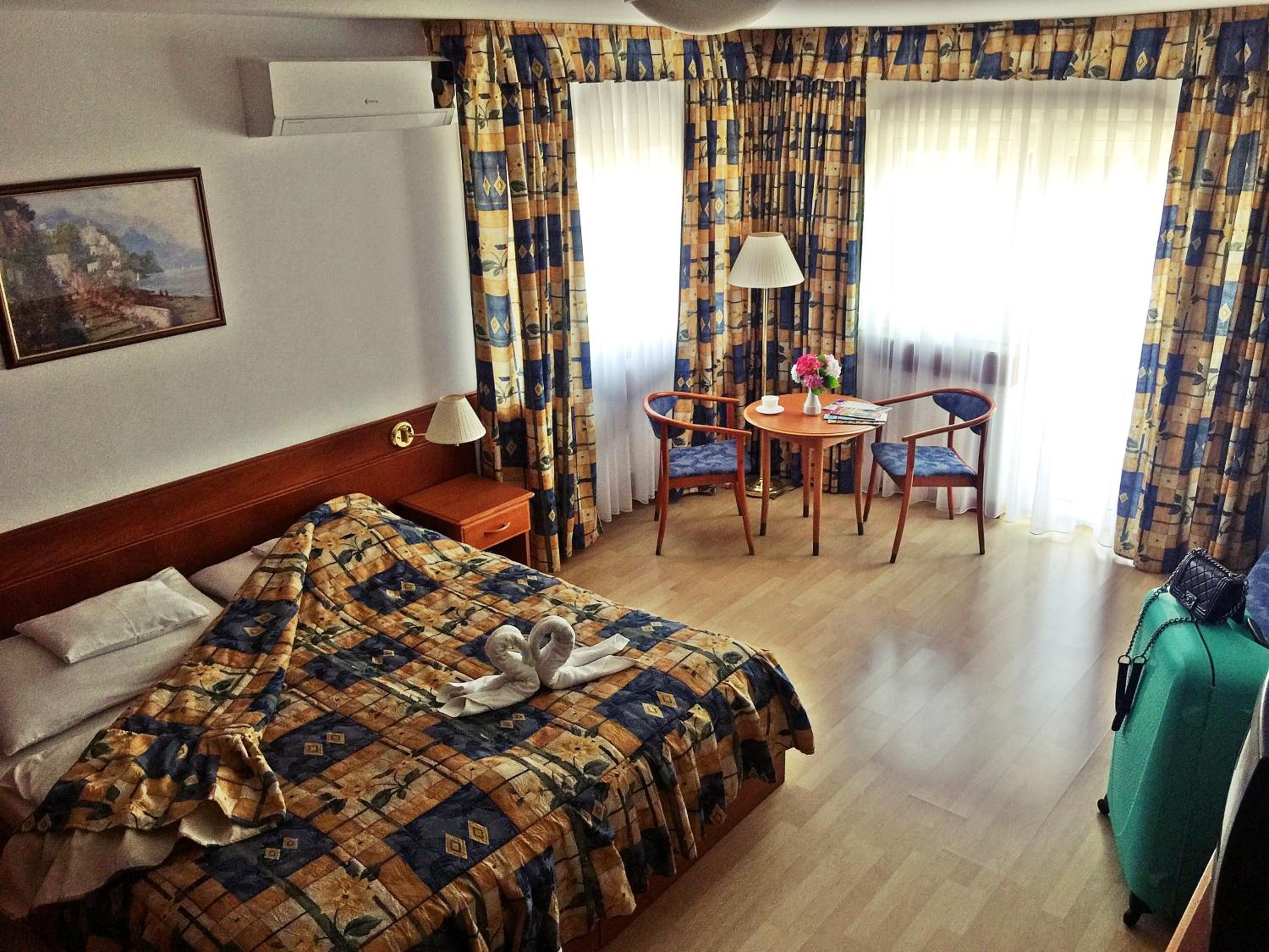 Vesta Apartments
